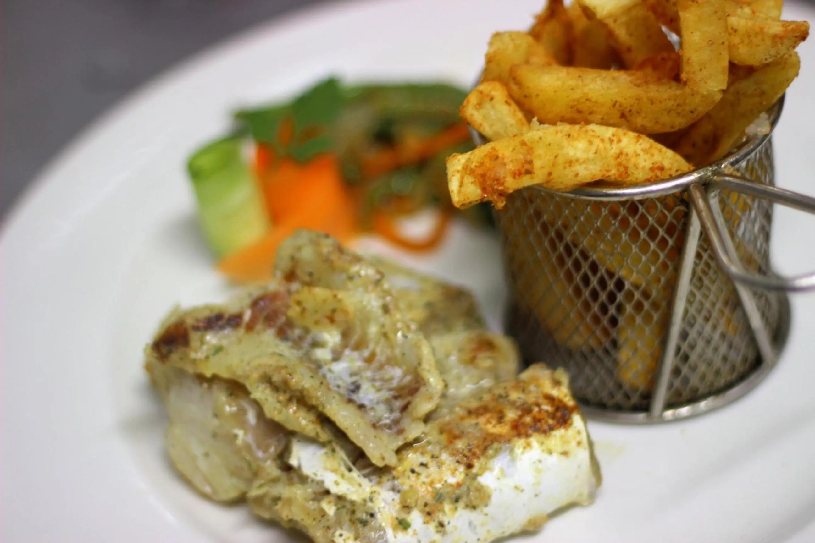 Restaurant/places to eat in Ecolux Boutique Hotel