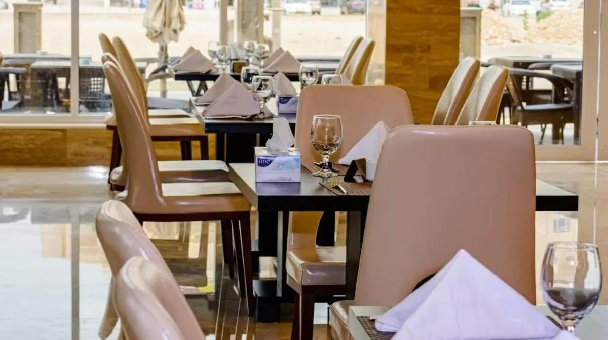 Restaurant/places to eat in Bristol Hotel Salalah