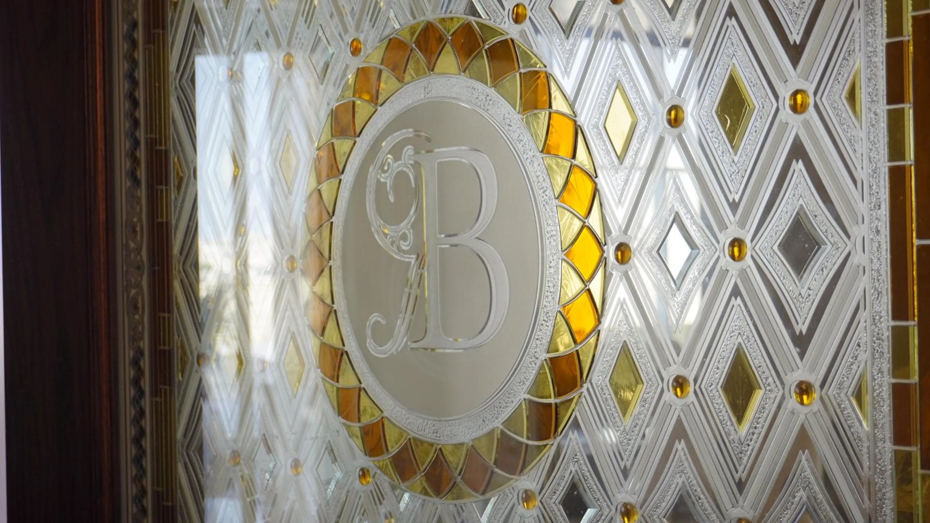 Logo/Certificate/Sign in Bristol Hotel Salalah