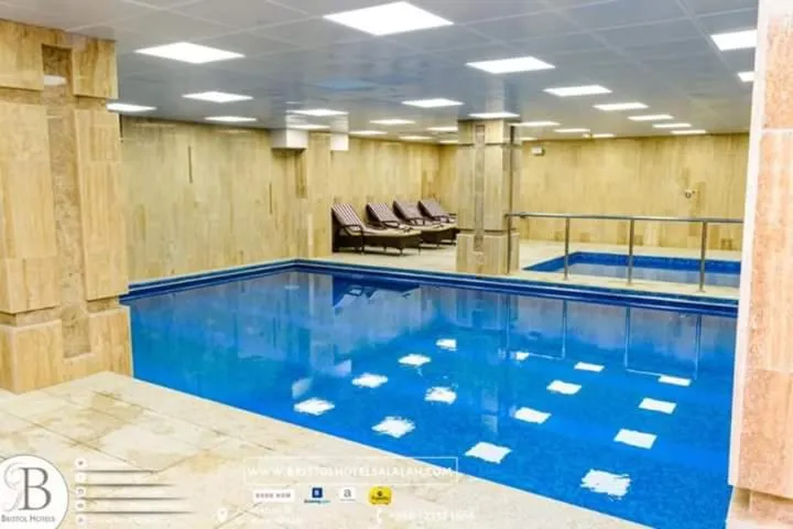 Swimming pool in Bristol Hotel Salalah