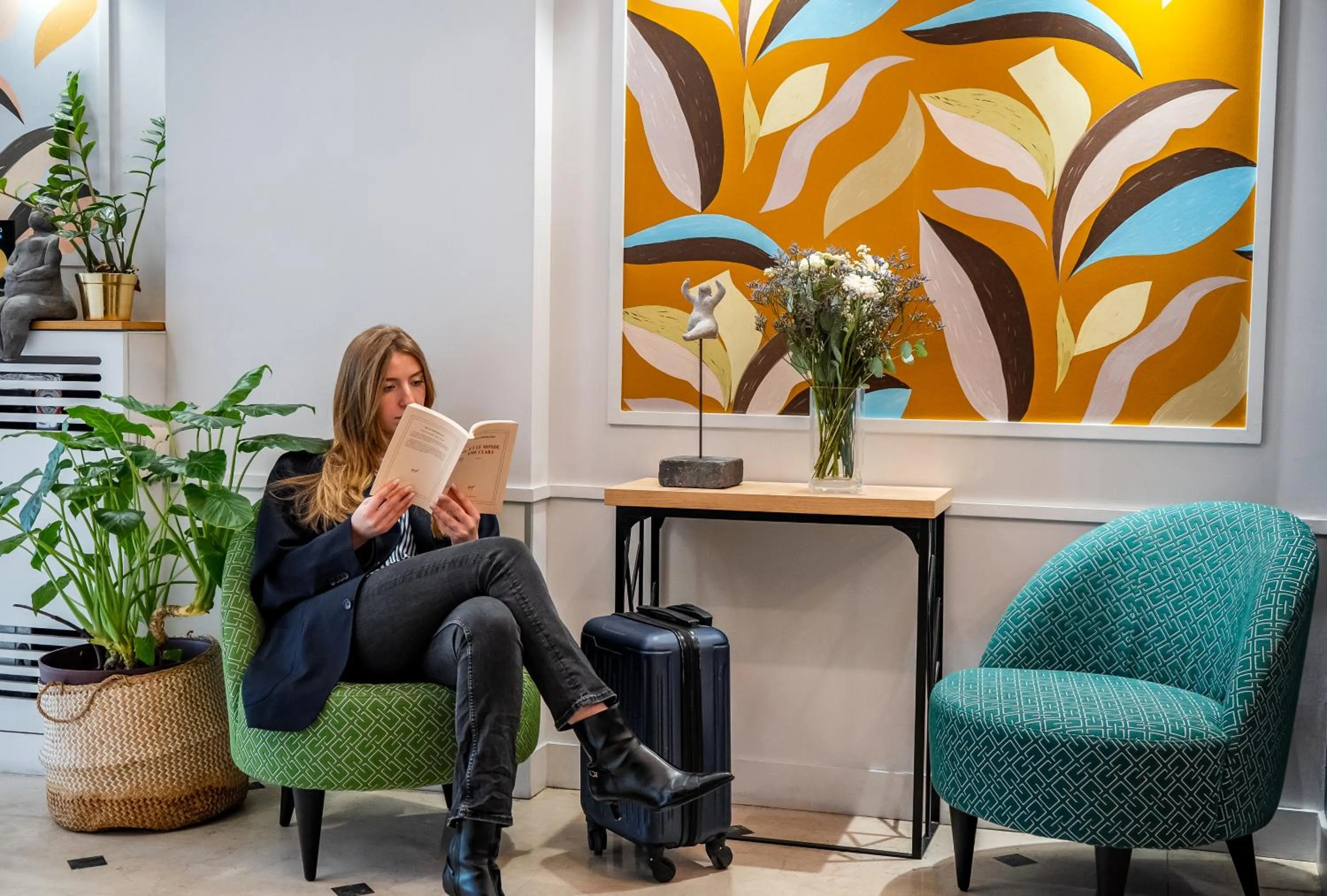 Property building in Hôtel Edouard 6 by Malone