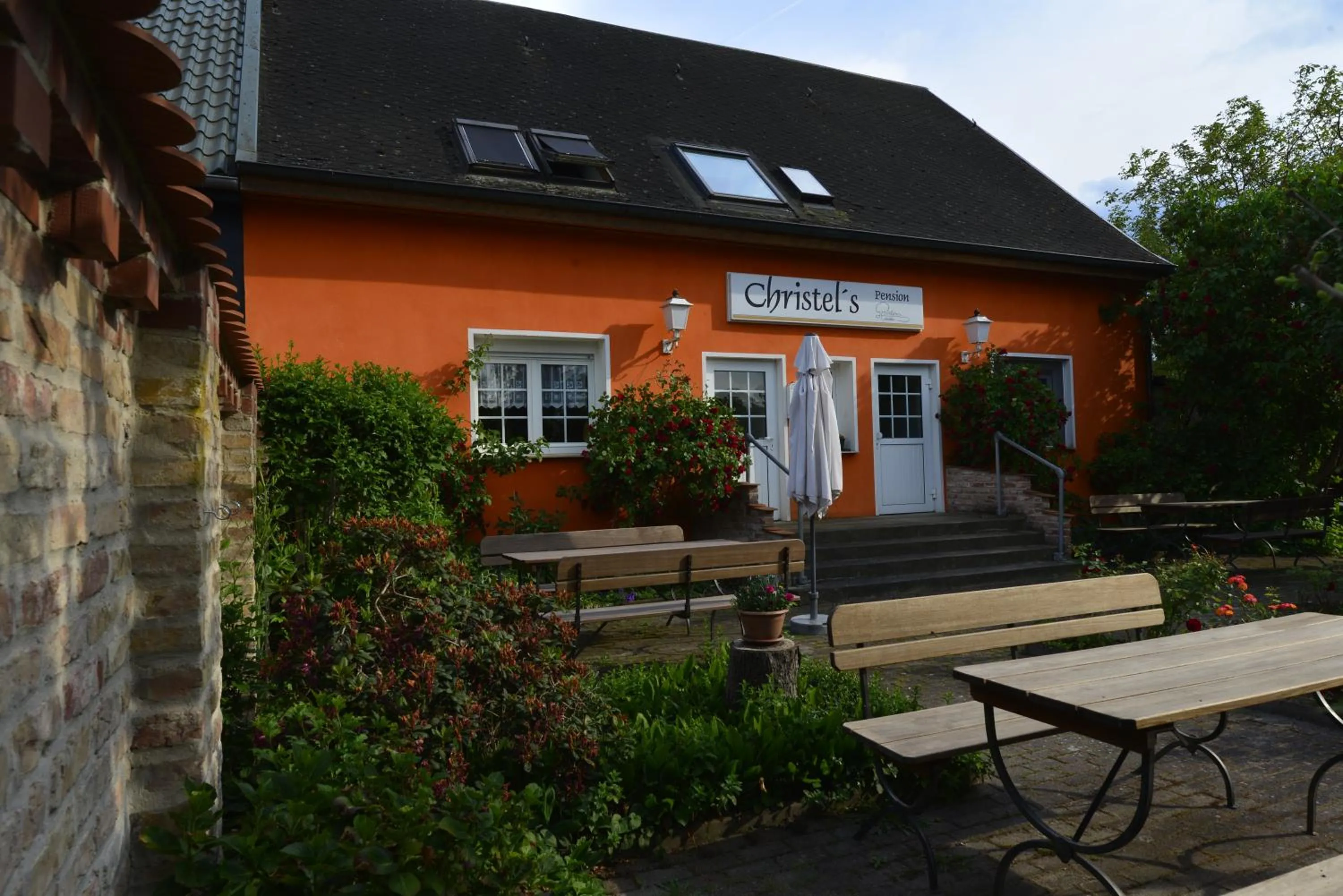 Property building in Christel's Pension