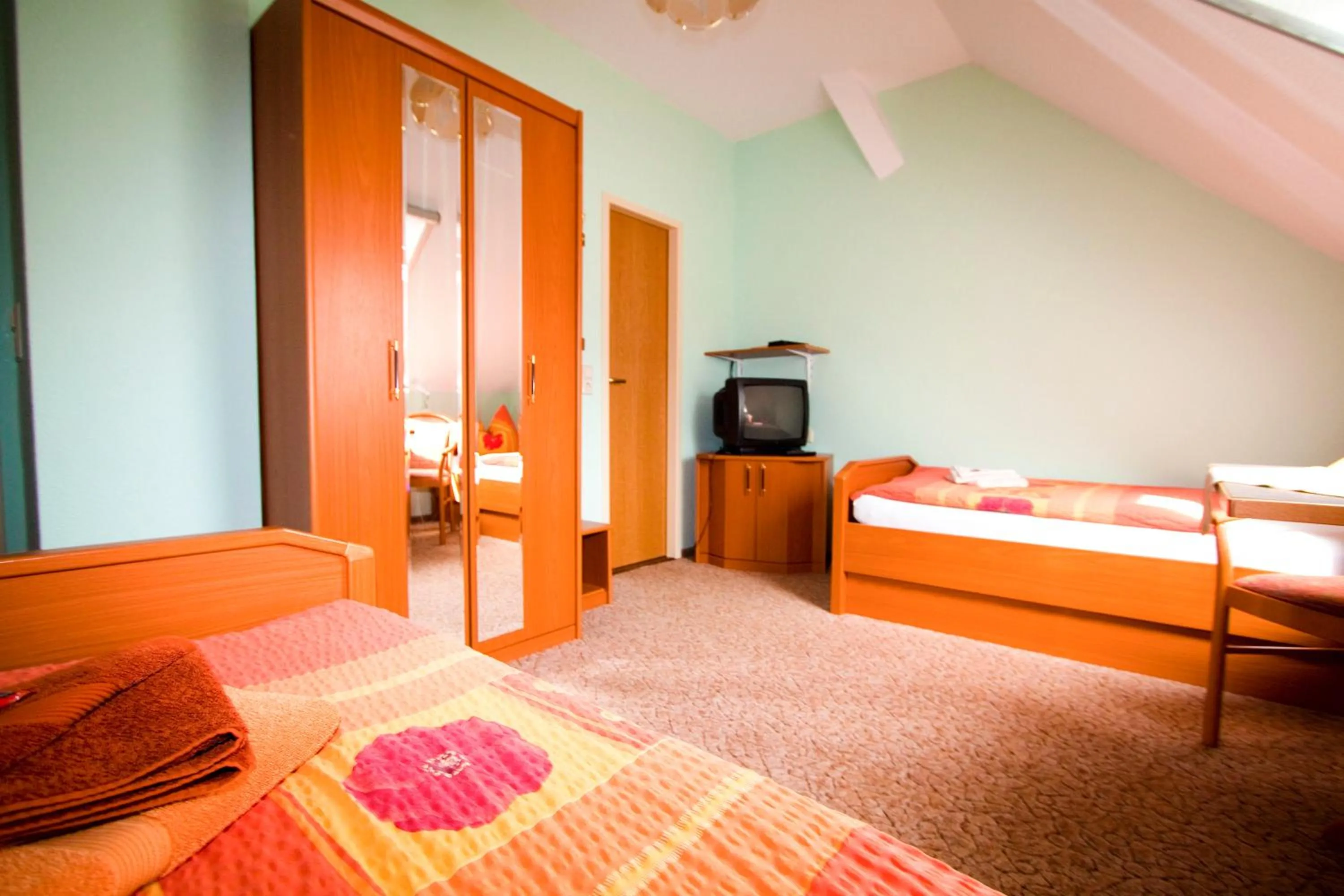 Photo of the whole room, Bed in Christel's Pension