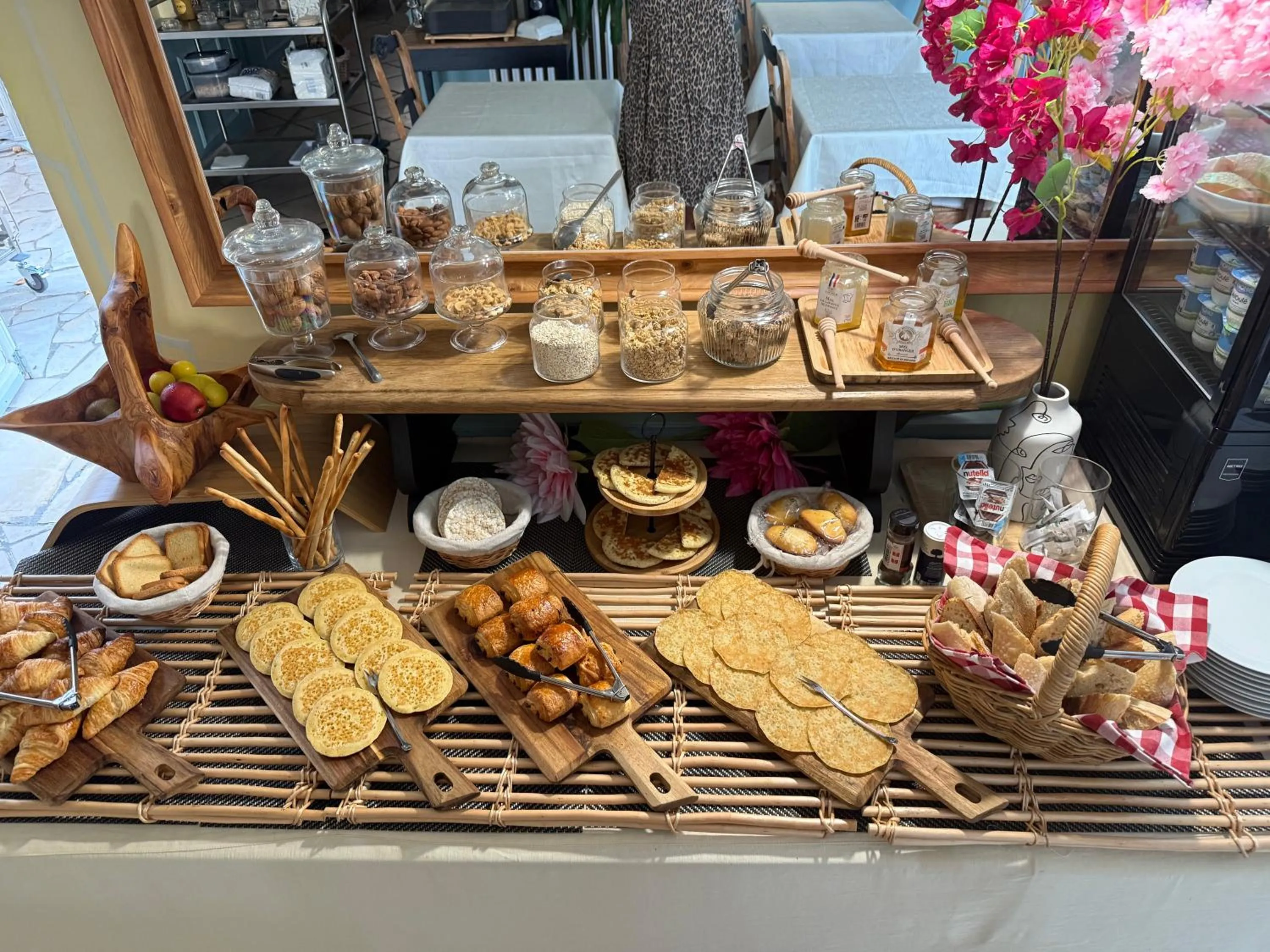 Breakfast in Hôtel Miramar