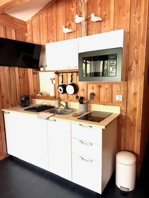 Kitchen or kitchenette in La Maison Moutchic