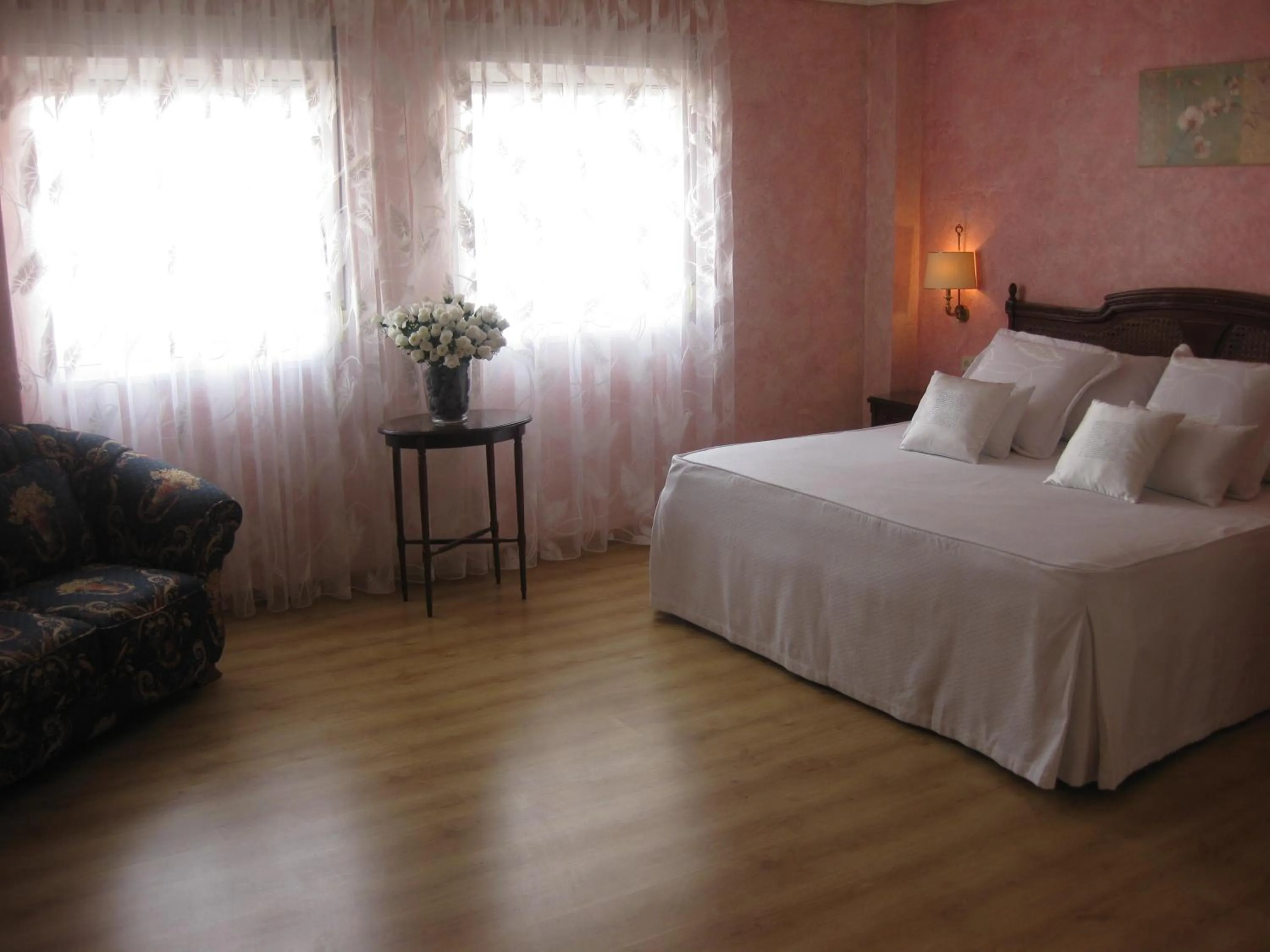 Bed in Hotel Florida