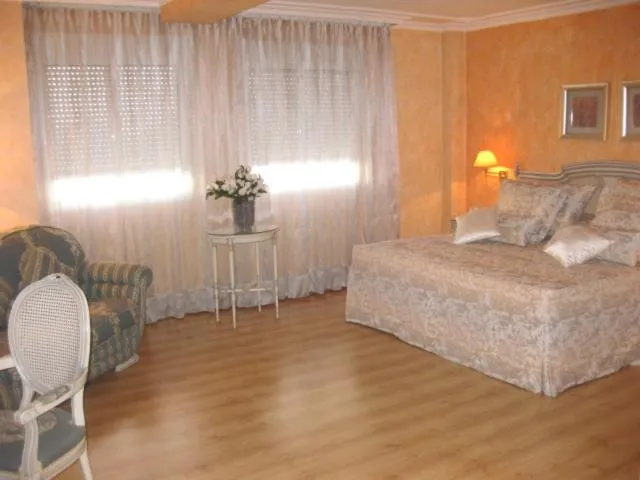 Bed in Hotel Florida