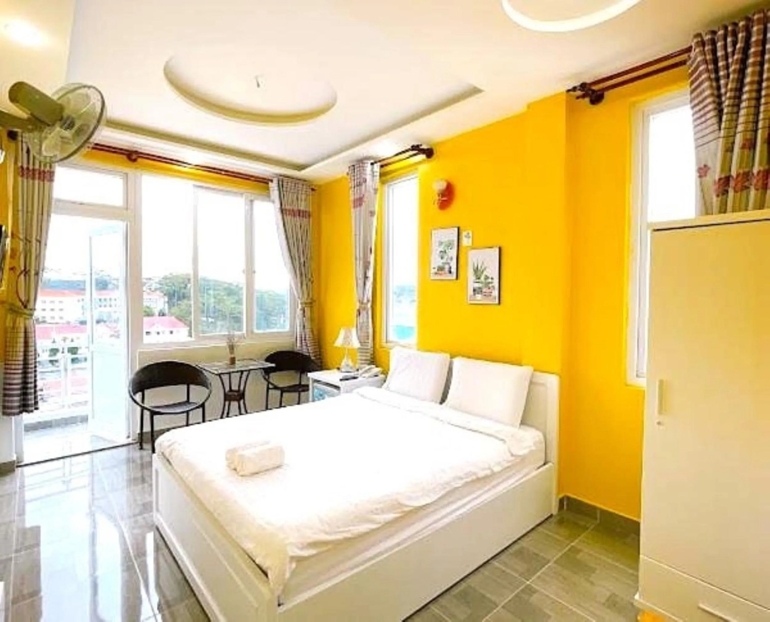 Bedroom, Bed in Hai Long Vuong Hotel