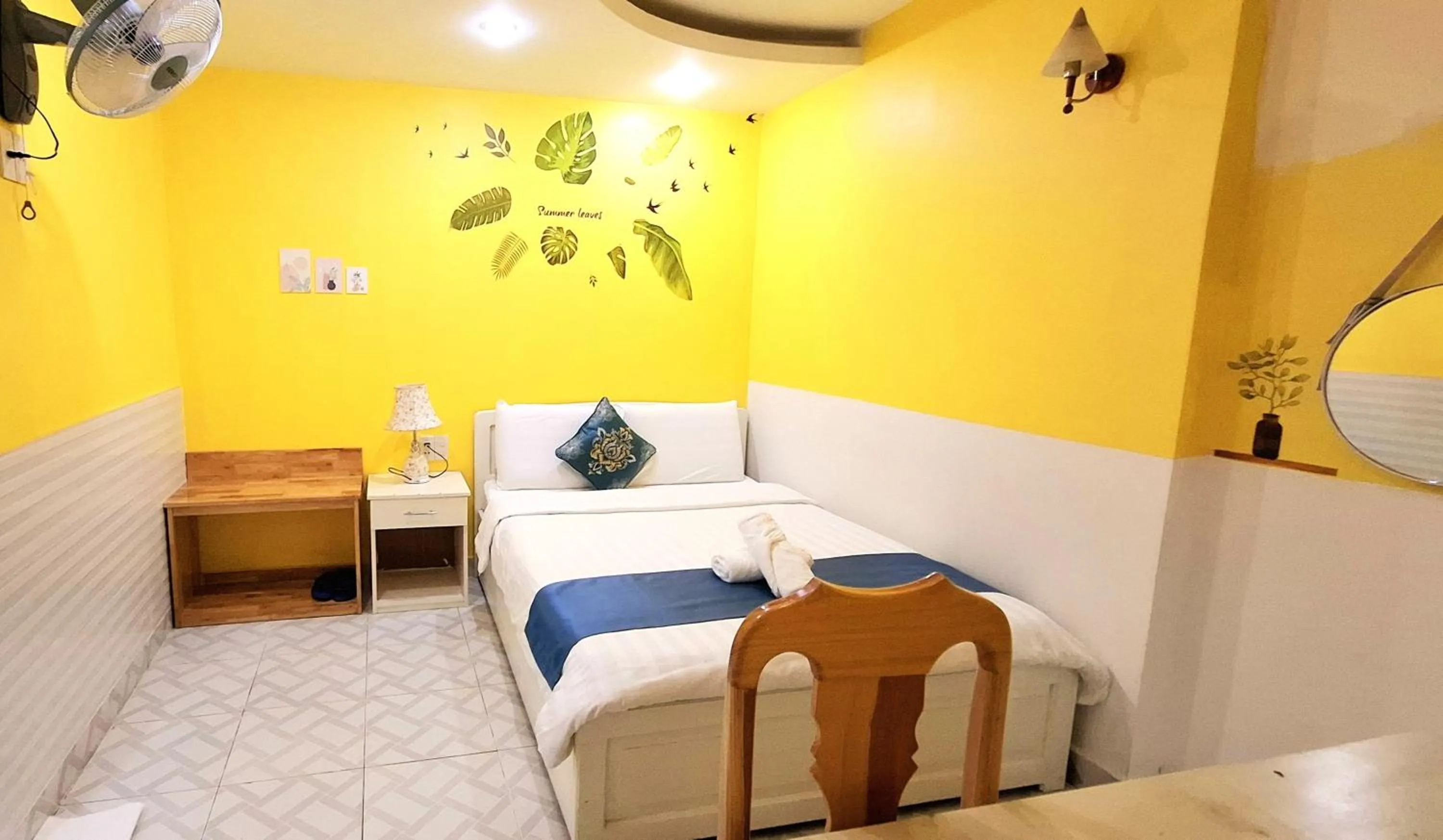 Photo of the whole room, Bed in Hai Long Vuong Hotel