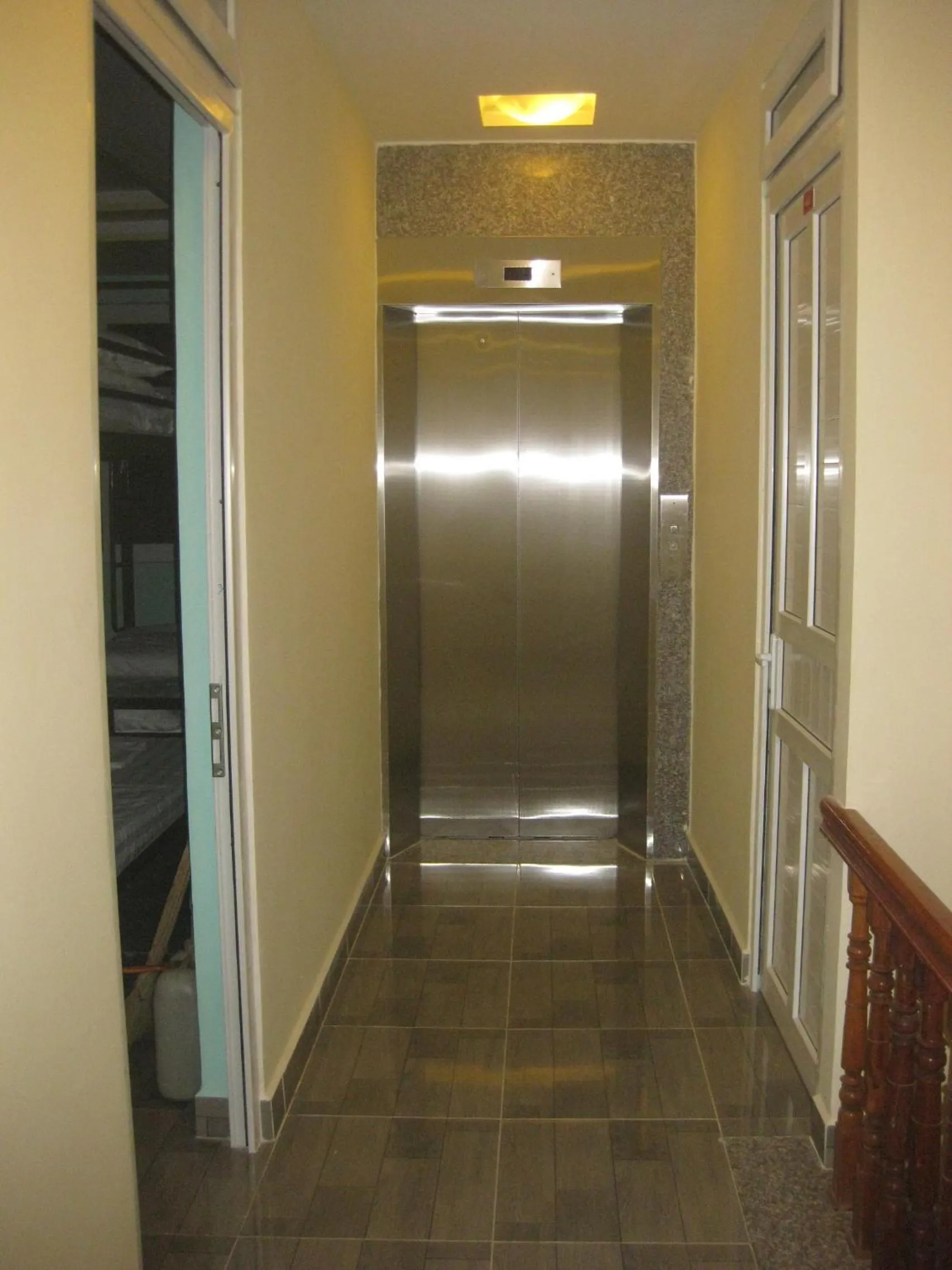 Decorative detail in Hai Long Vuong Hotel