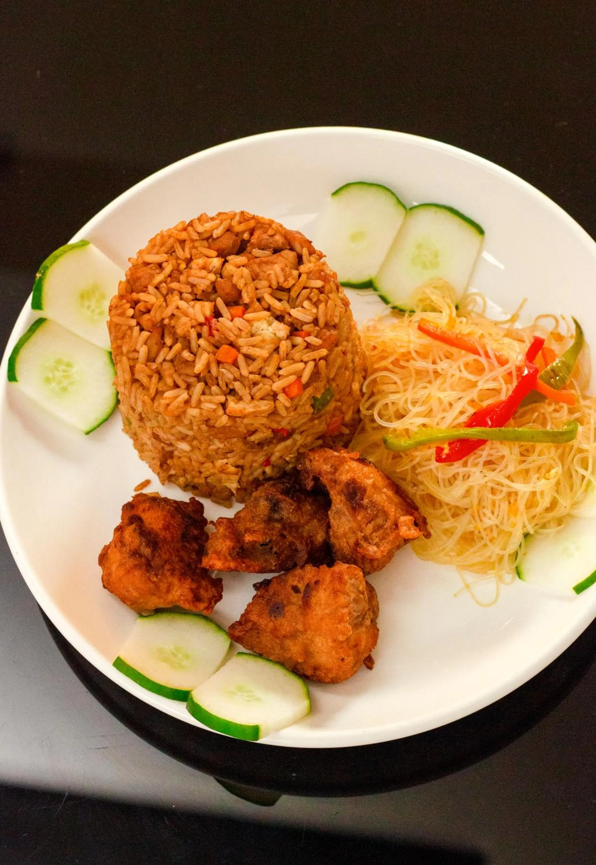 Restaurant/places to eat in James Court Hotel & Luxury Apartments