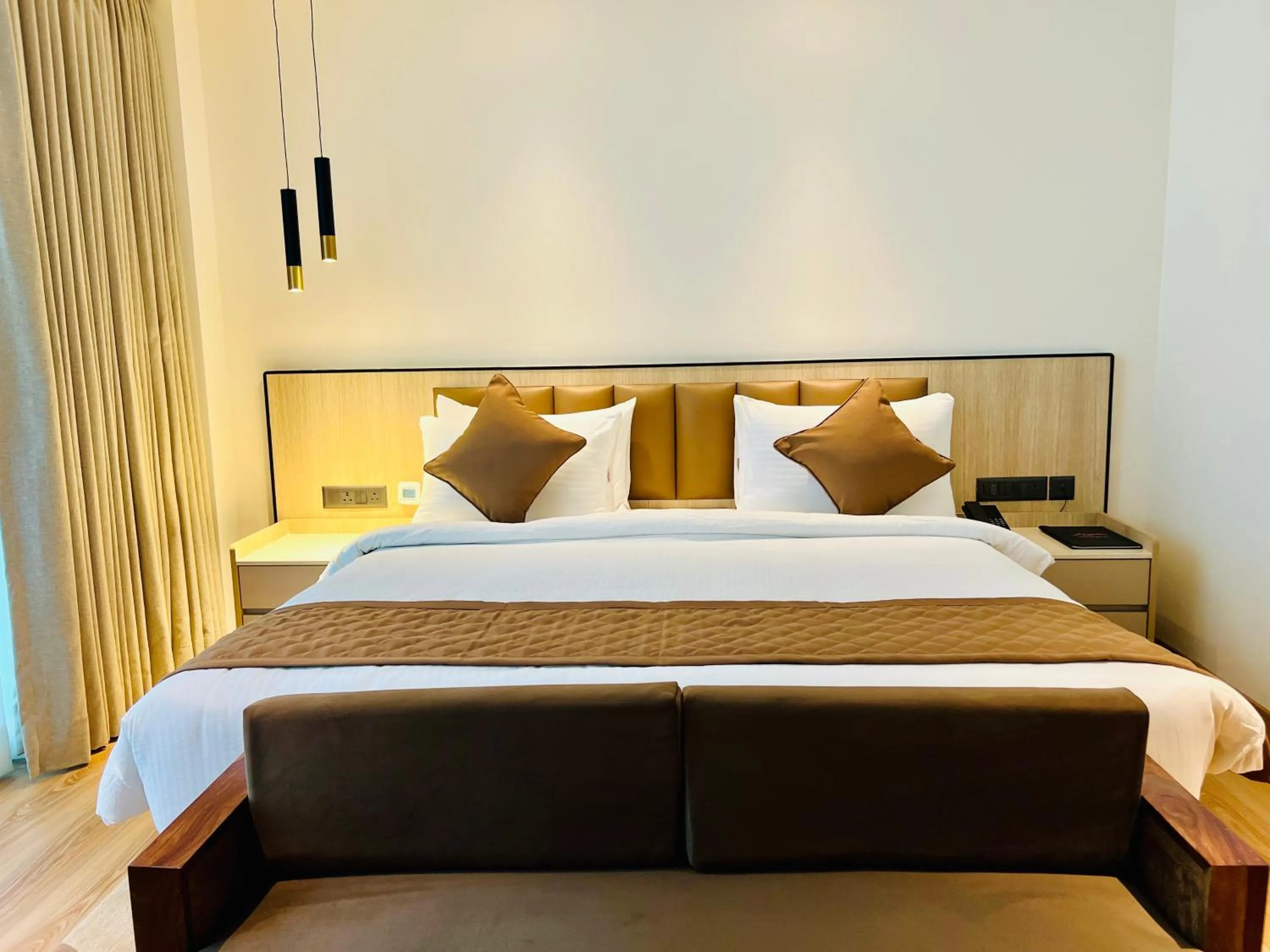 Bedroom, Bed in Hyphen Business Hotel