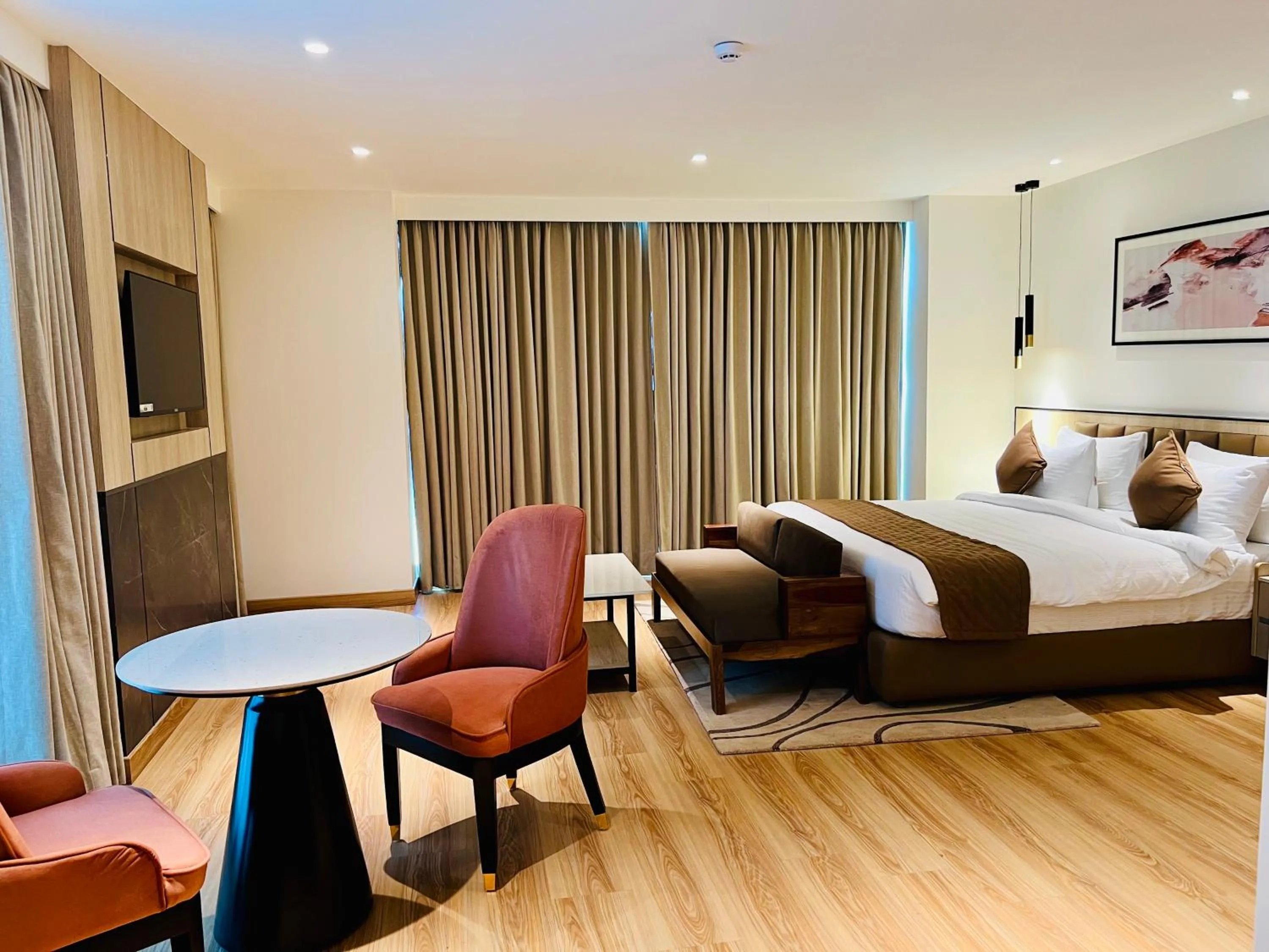 Bedroom, Bed in Hyphen Business Hotel