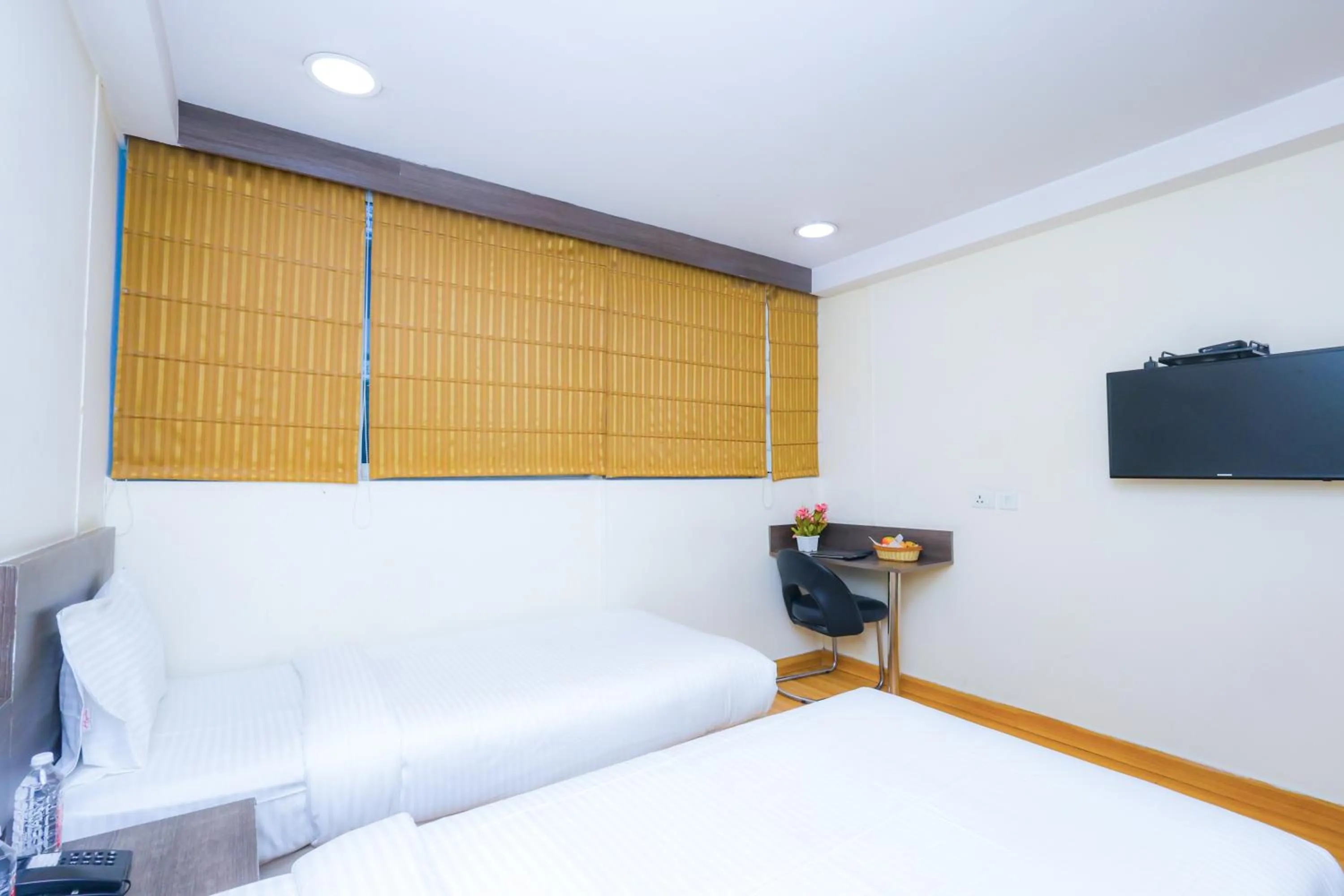 Bedroom, Bed in Hyphen Business Hotel