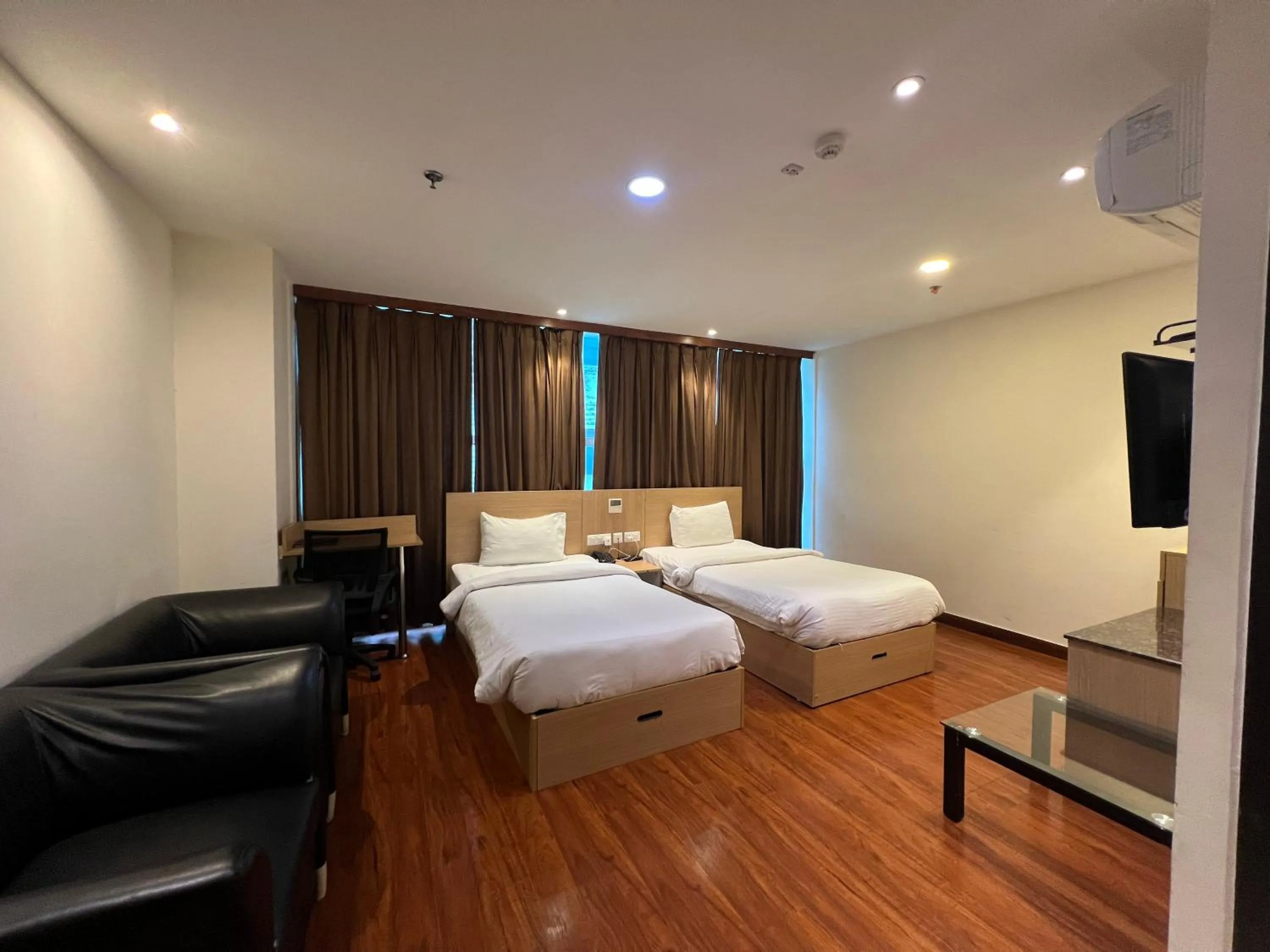 Photo of the whole room, Bed in Hyphen Business Hotel