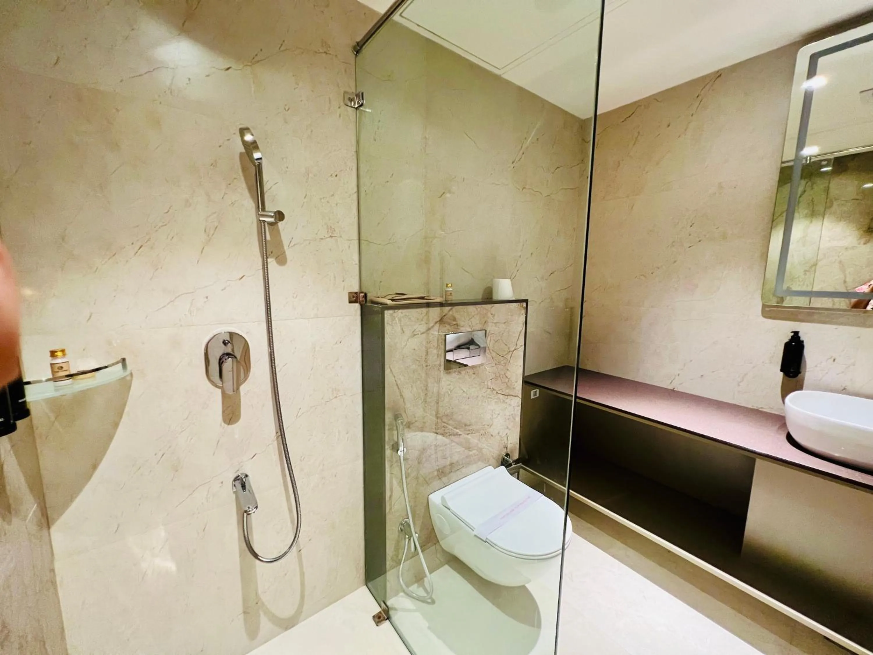 Toilet in Hyphen Business Hotel