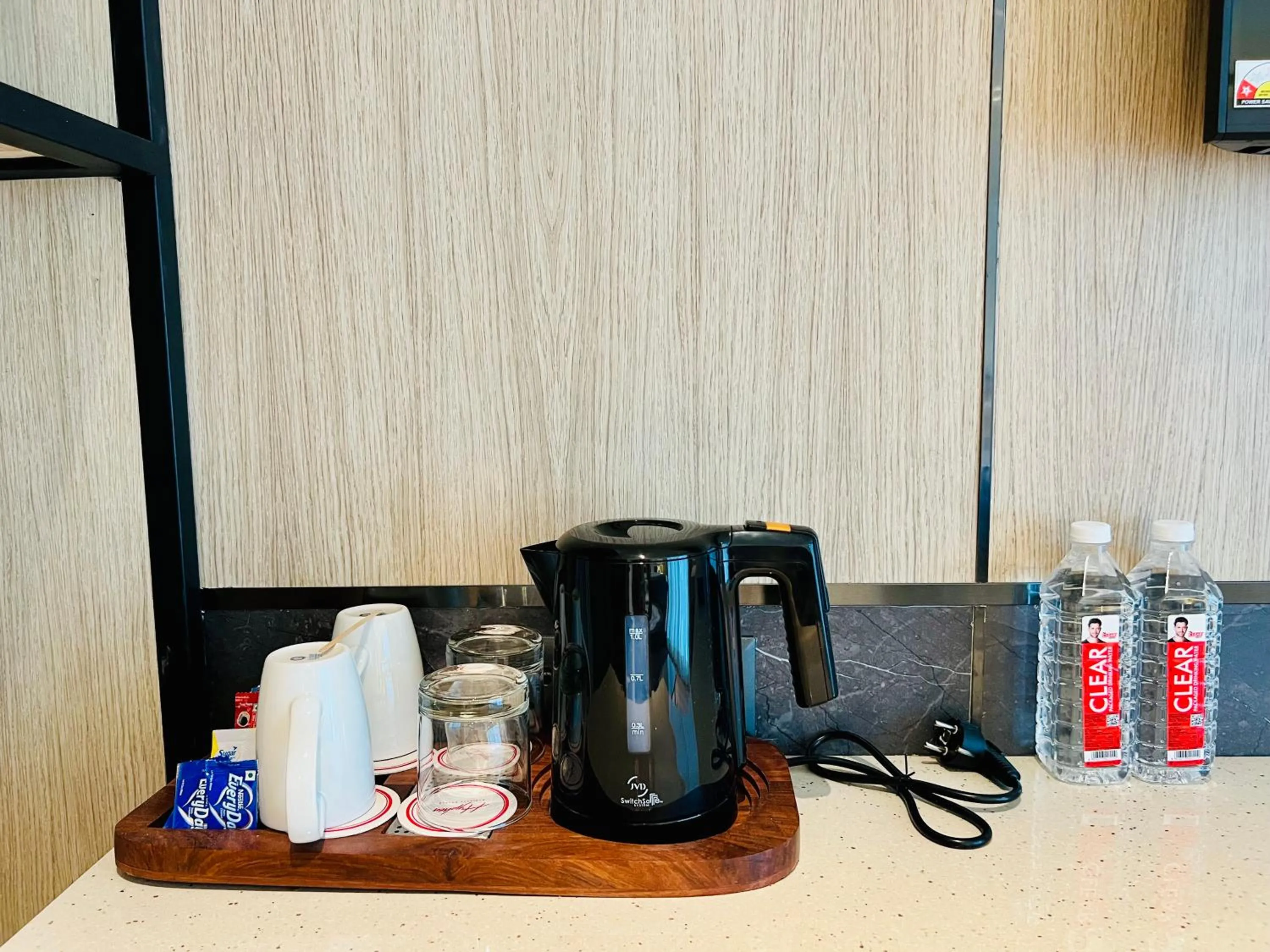 Coffee/tea facilities in Hyphen Business Hotel