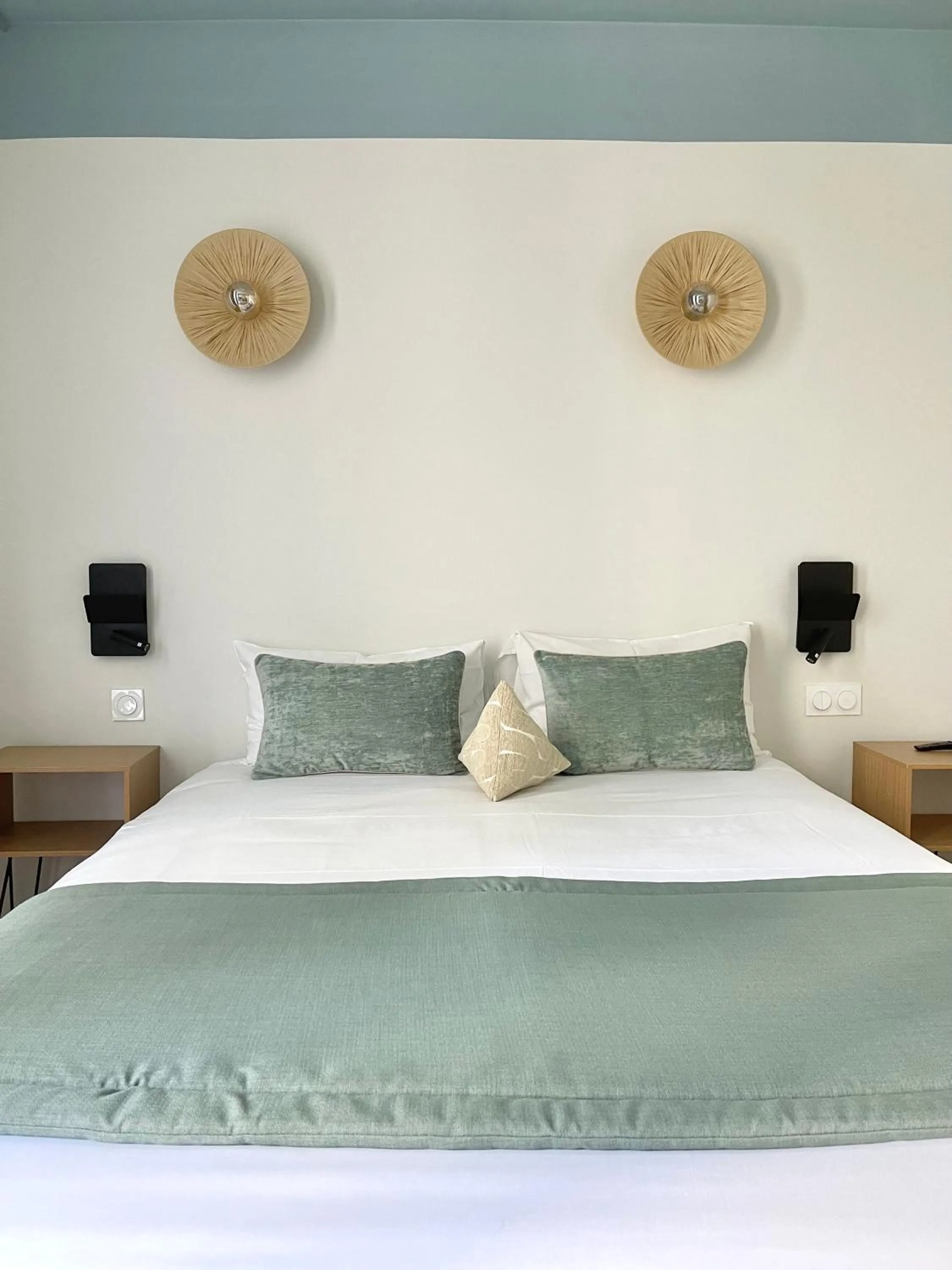 Bed in Hotelo Lyon Ainay