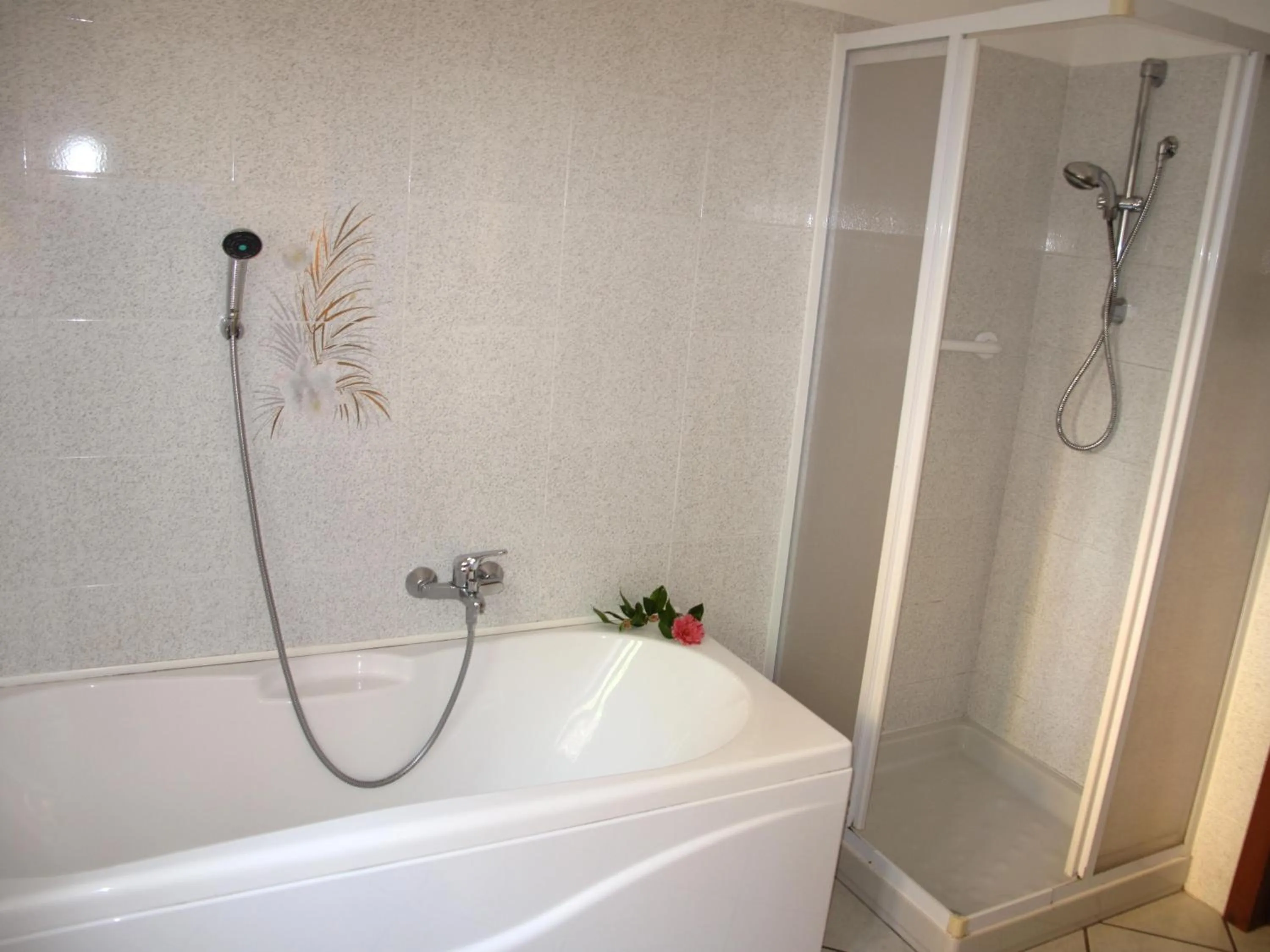 Bathroom in Residence Le Azalee & SPA