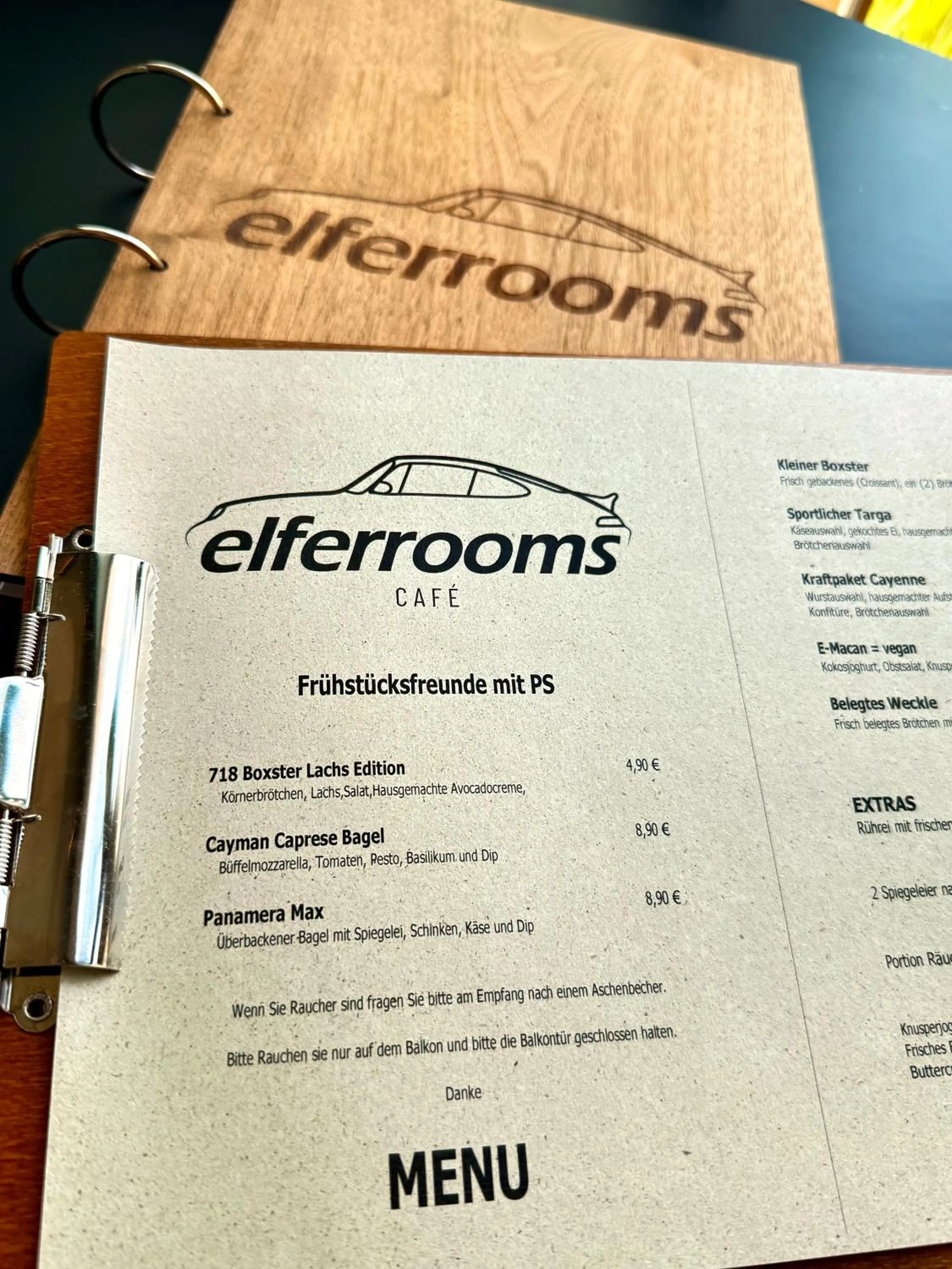 Restaurant/places to eat in elferrooms Hotel