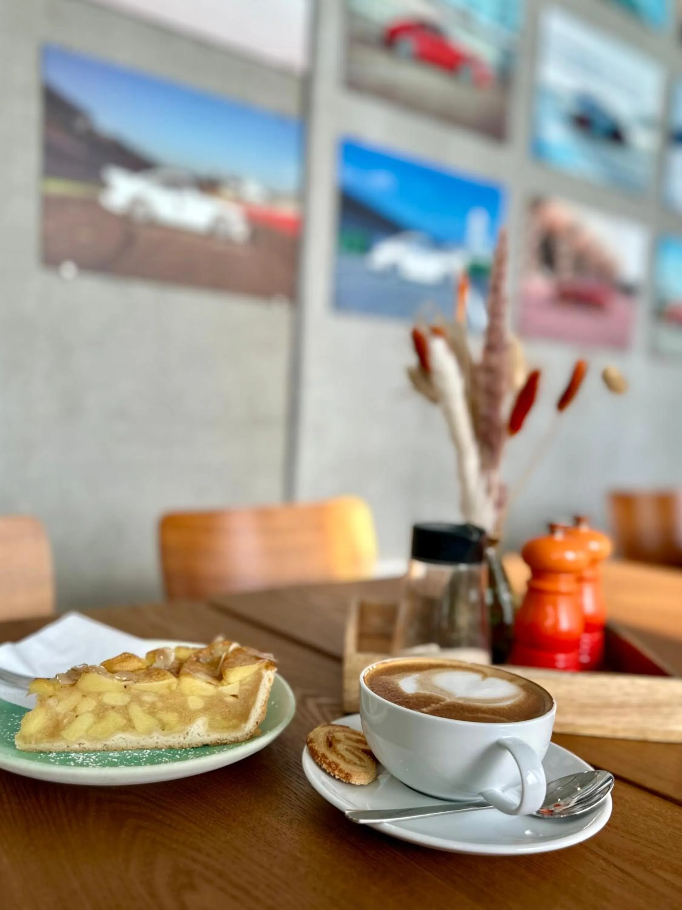 Coffee/tea facilities in elferrooms Hotel