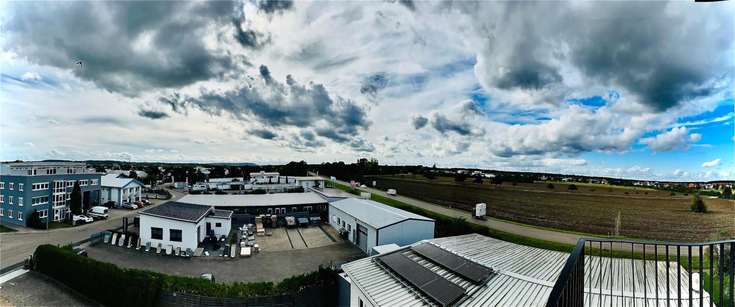 Street view in elferrooms Hotel