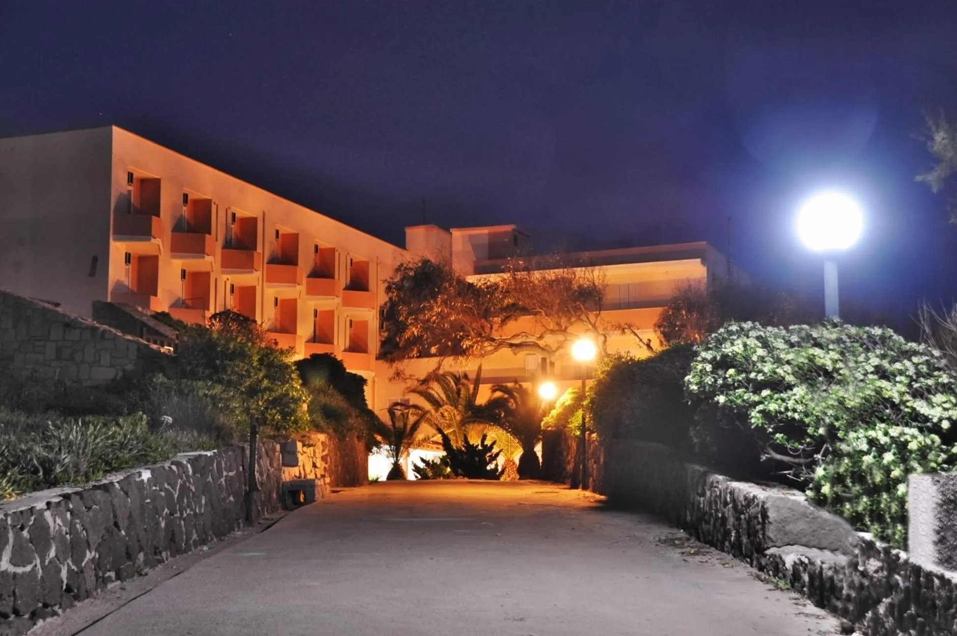 Facade/entrance in Hotel Castelsardo Domus Beach