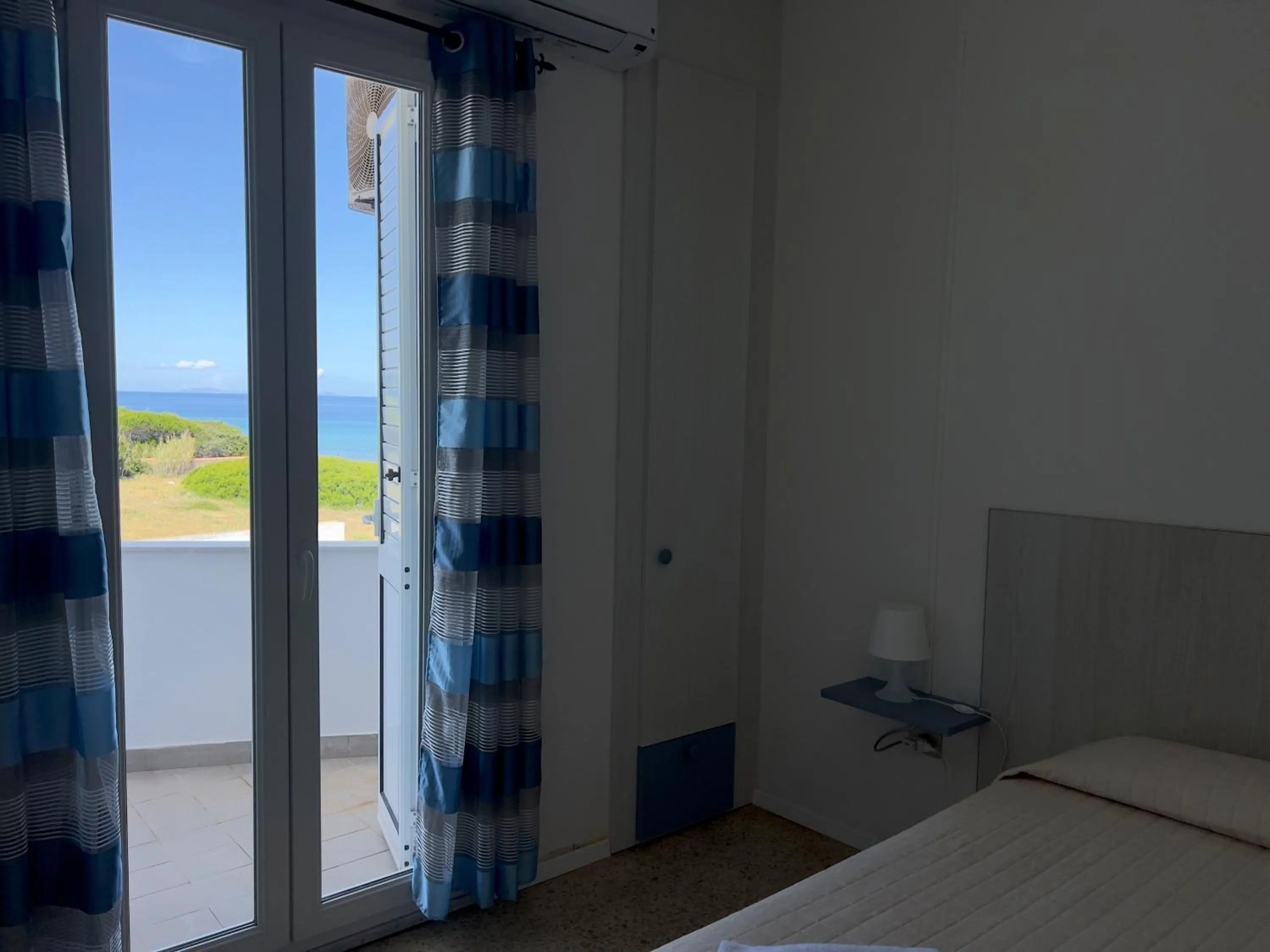 Bedroom, Bed in Hotel Castelsardo Domus Beach