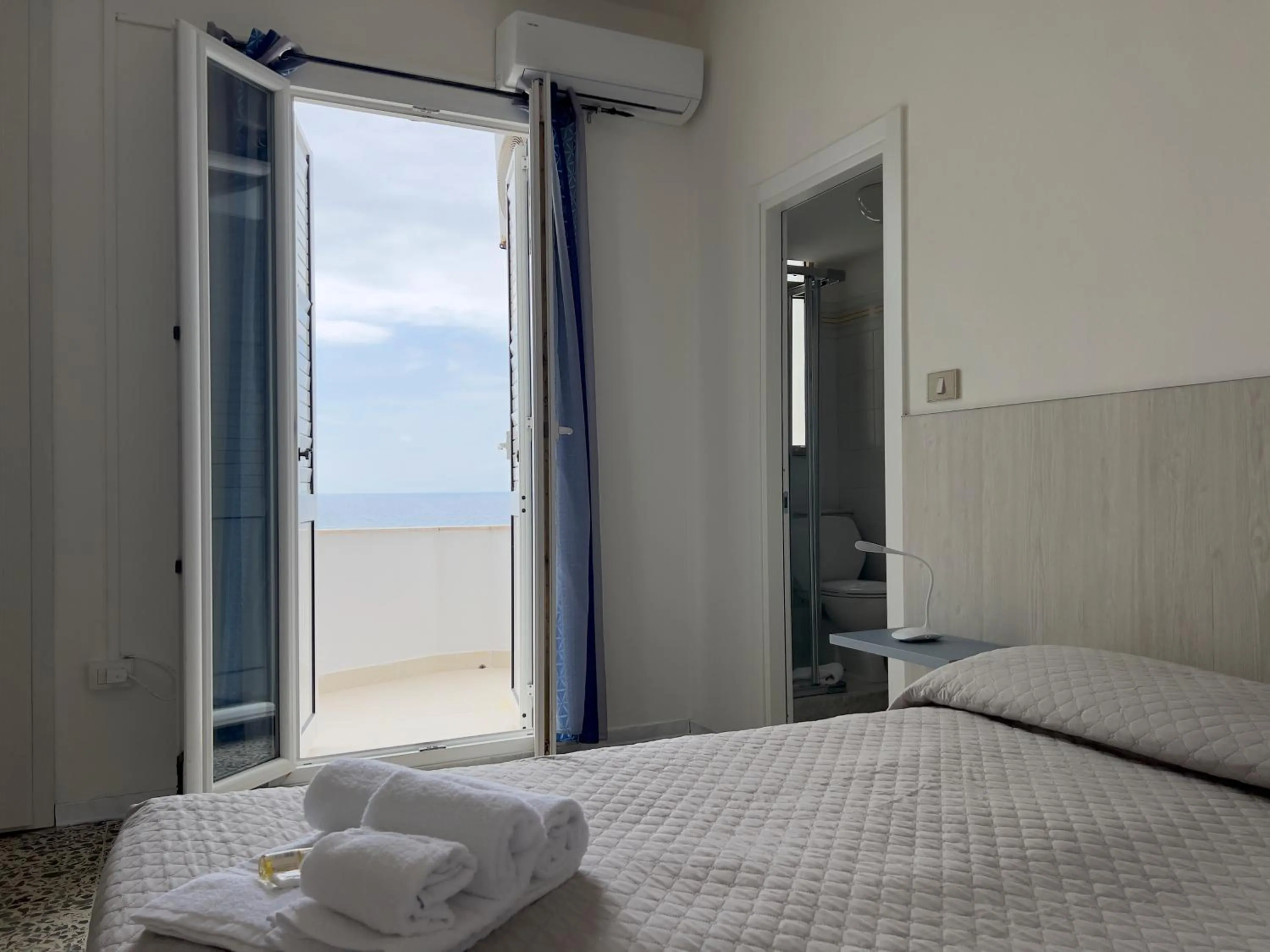 Bedroom, Bed in Hotel Castelsardo Domus Beach