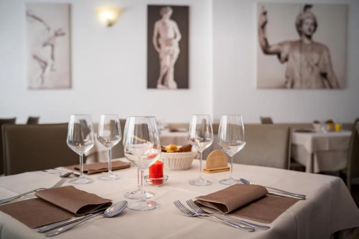 Hotel Atenea Golden Star