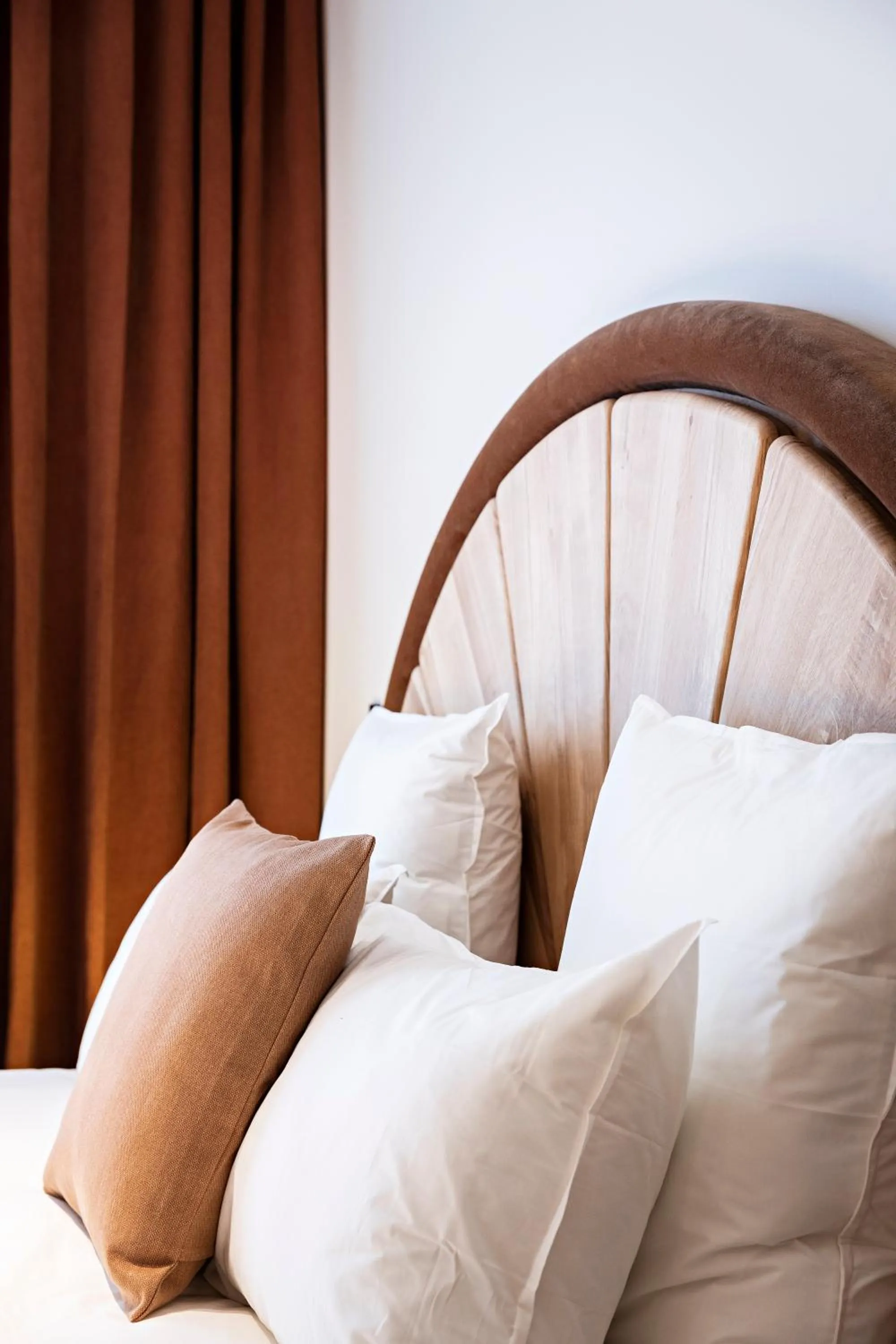 Bed in Hotel Florida Paris