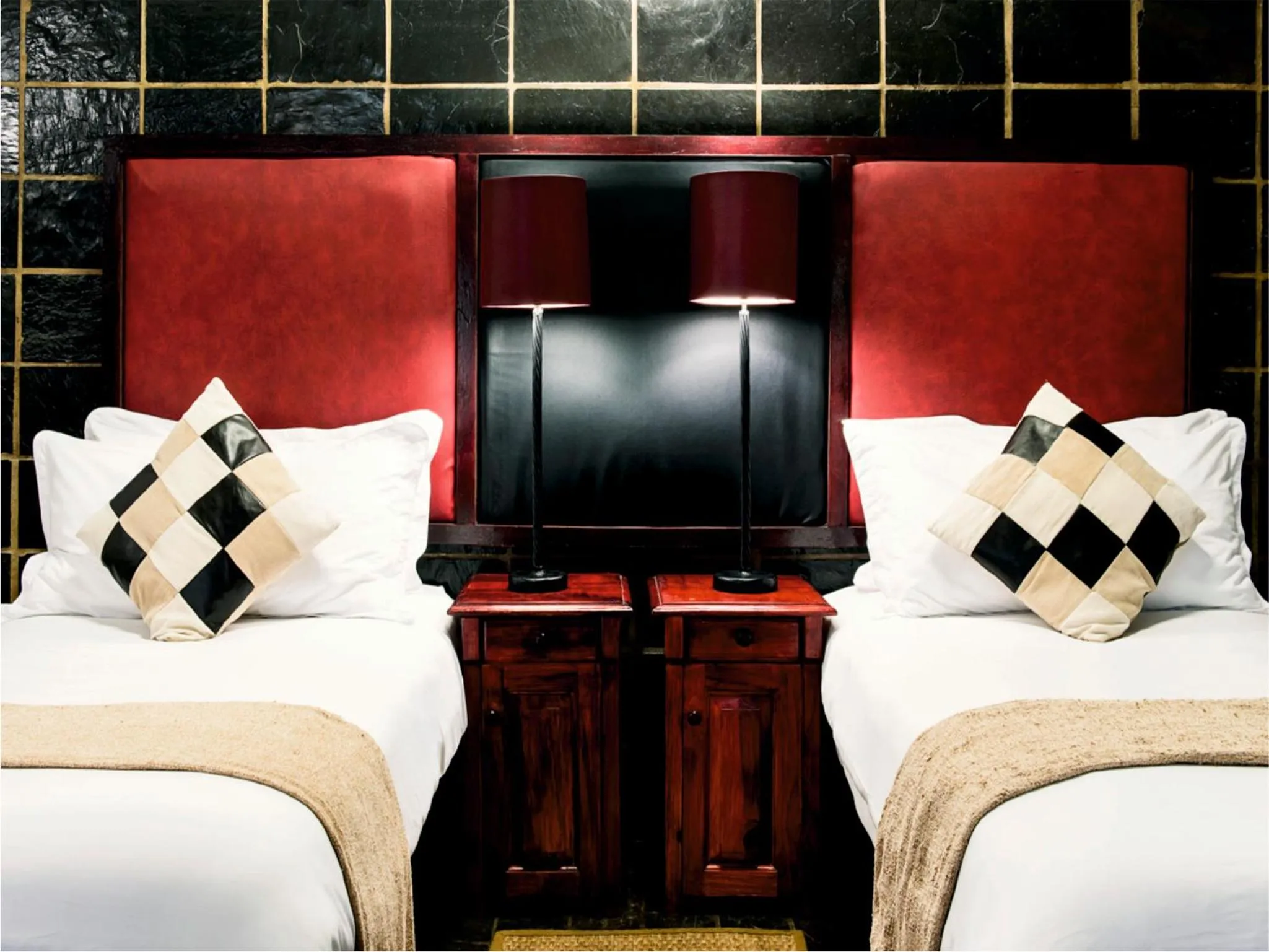 Bedroom, Bed in Kedar Heritage Lodge, Conference Centre & Spa