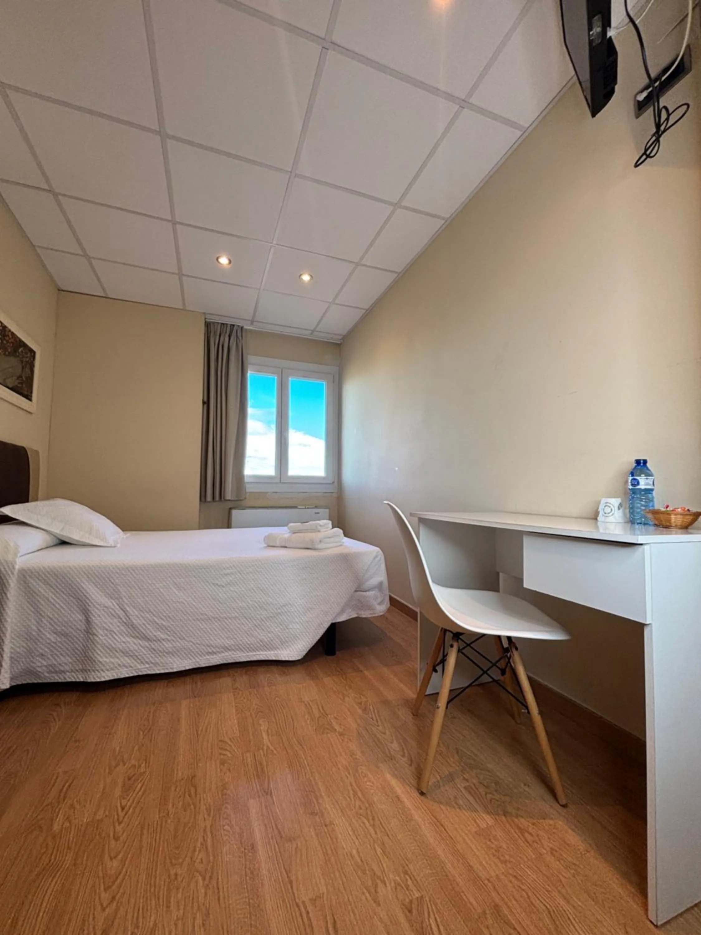 Bed in Hotel Restaurante El Colono