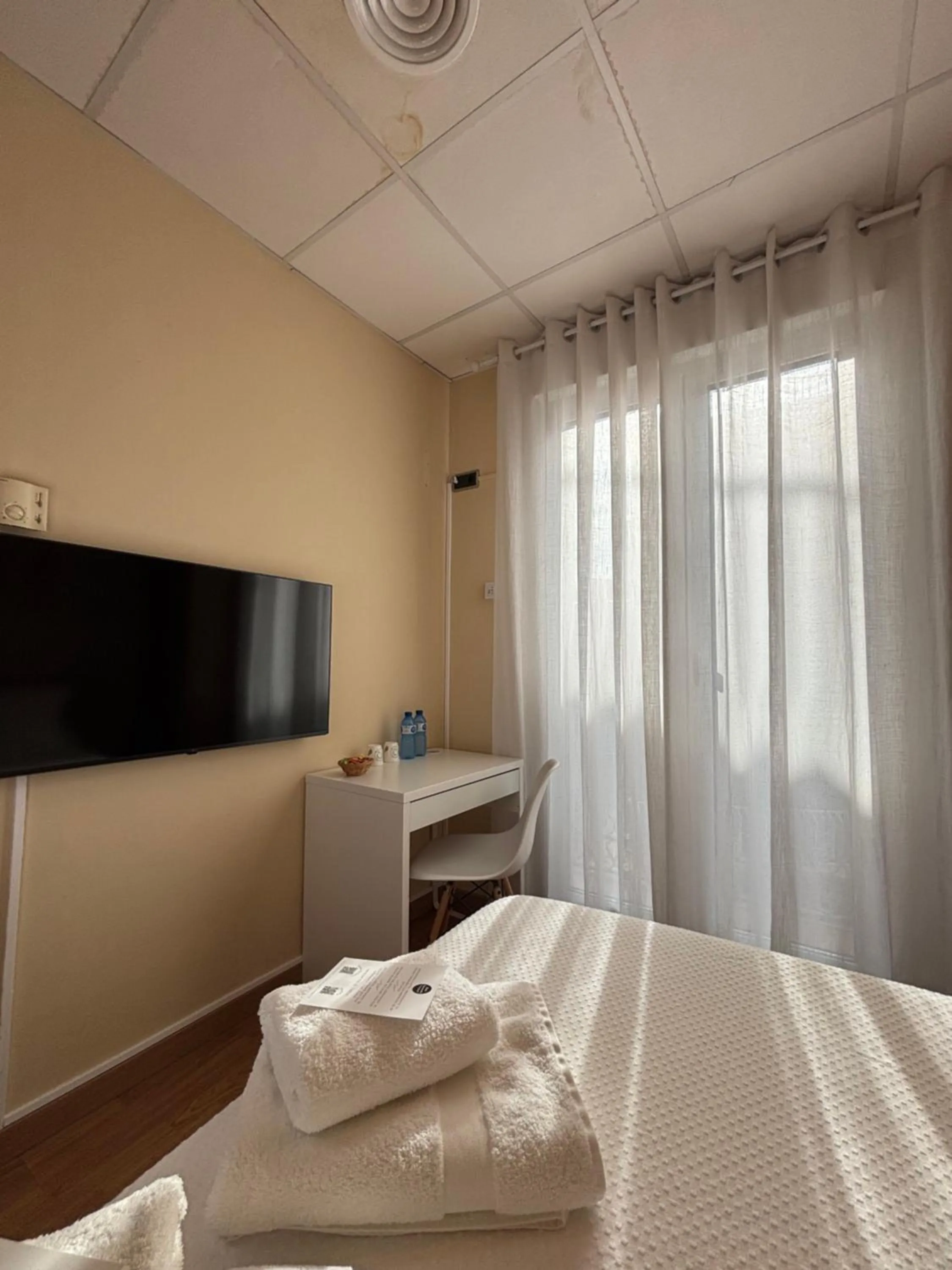 Bed in Hotel Restaurante El Colono