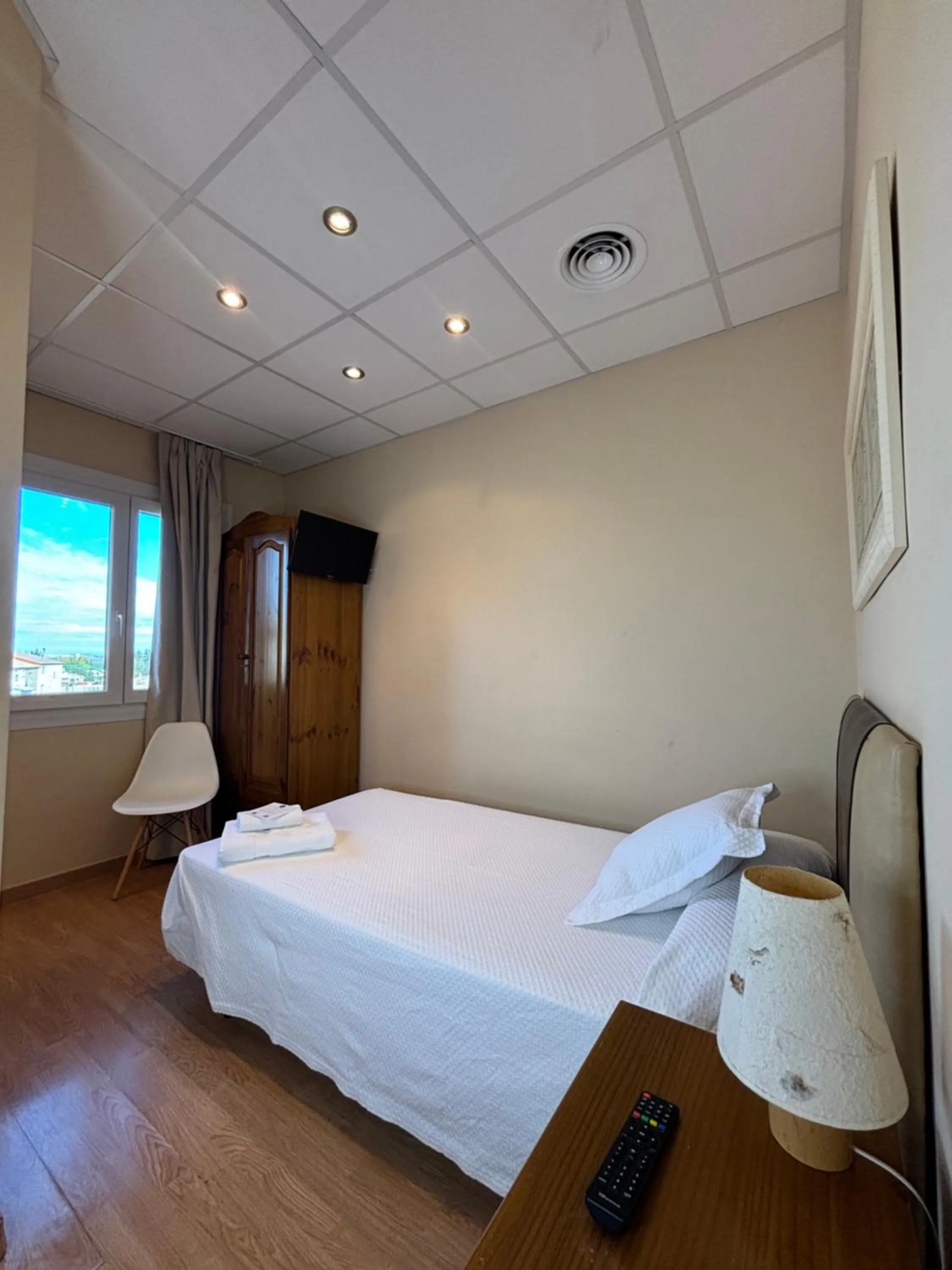 Bed in Hotel Restaurante El Colono