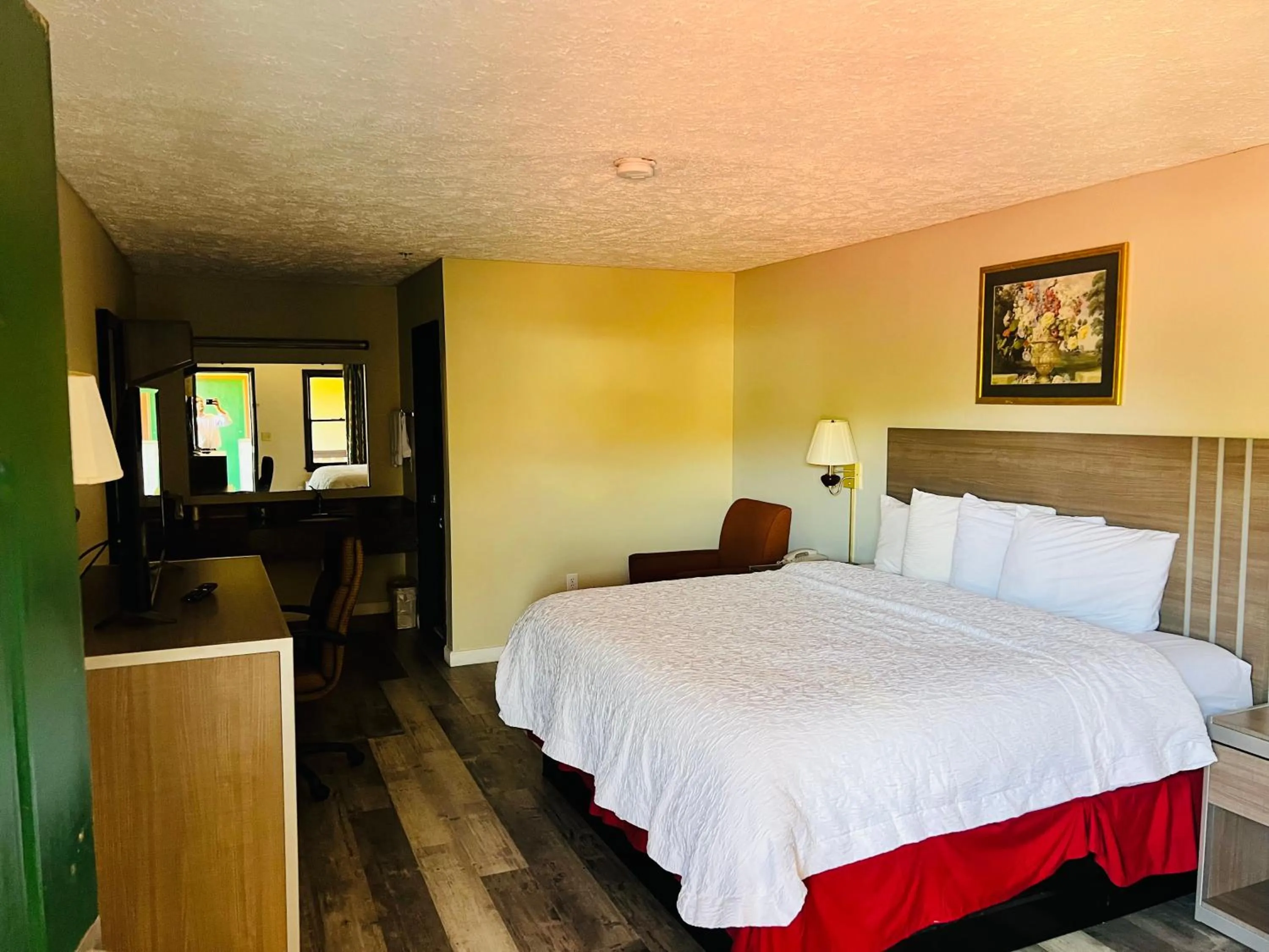 Bed in Alpine Valley Inn