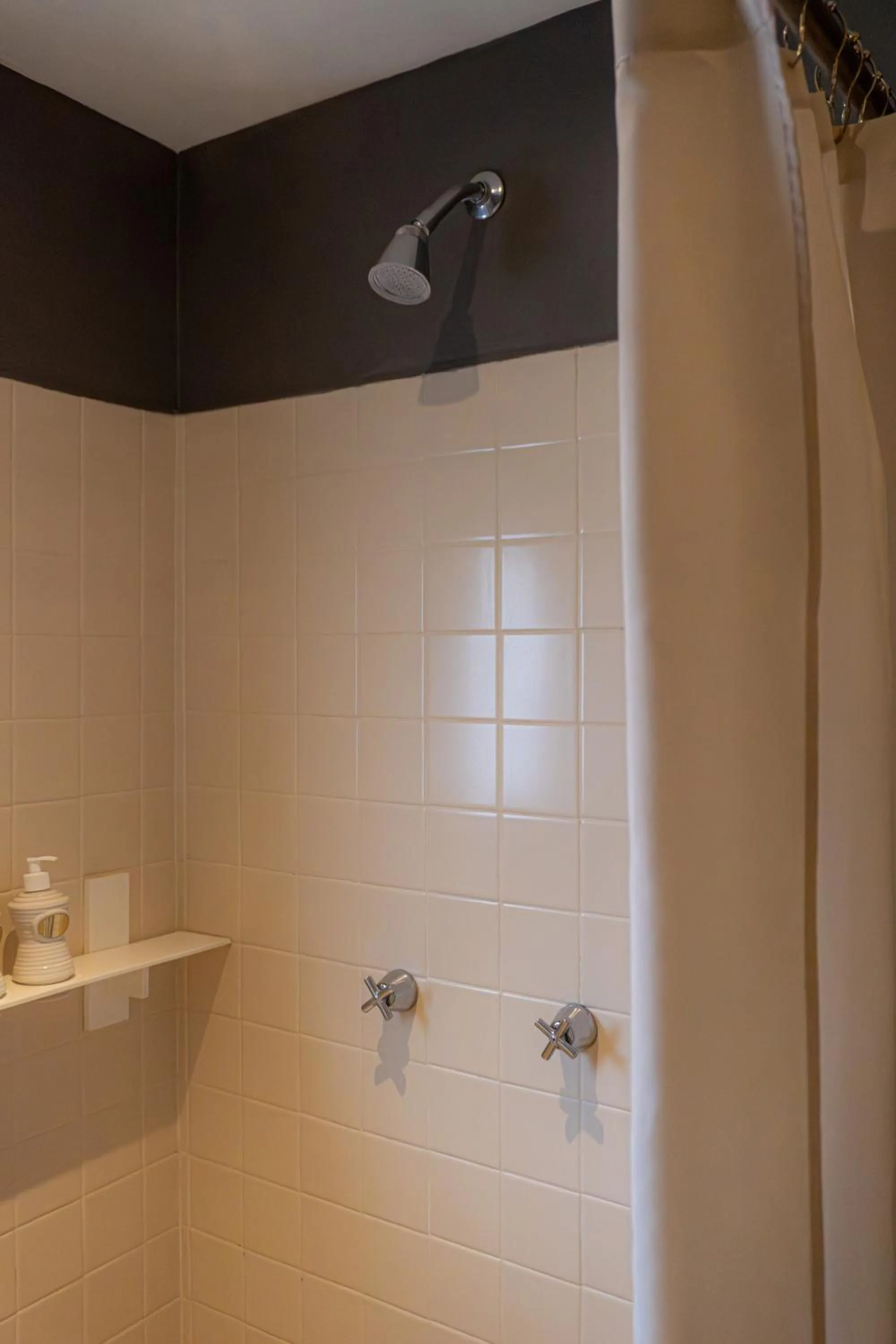 Flor de Mayo Hotel & Restaurant