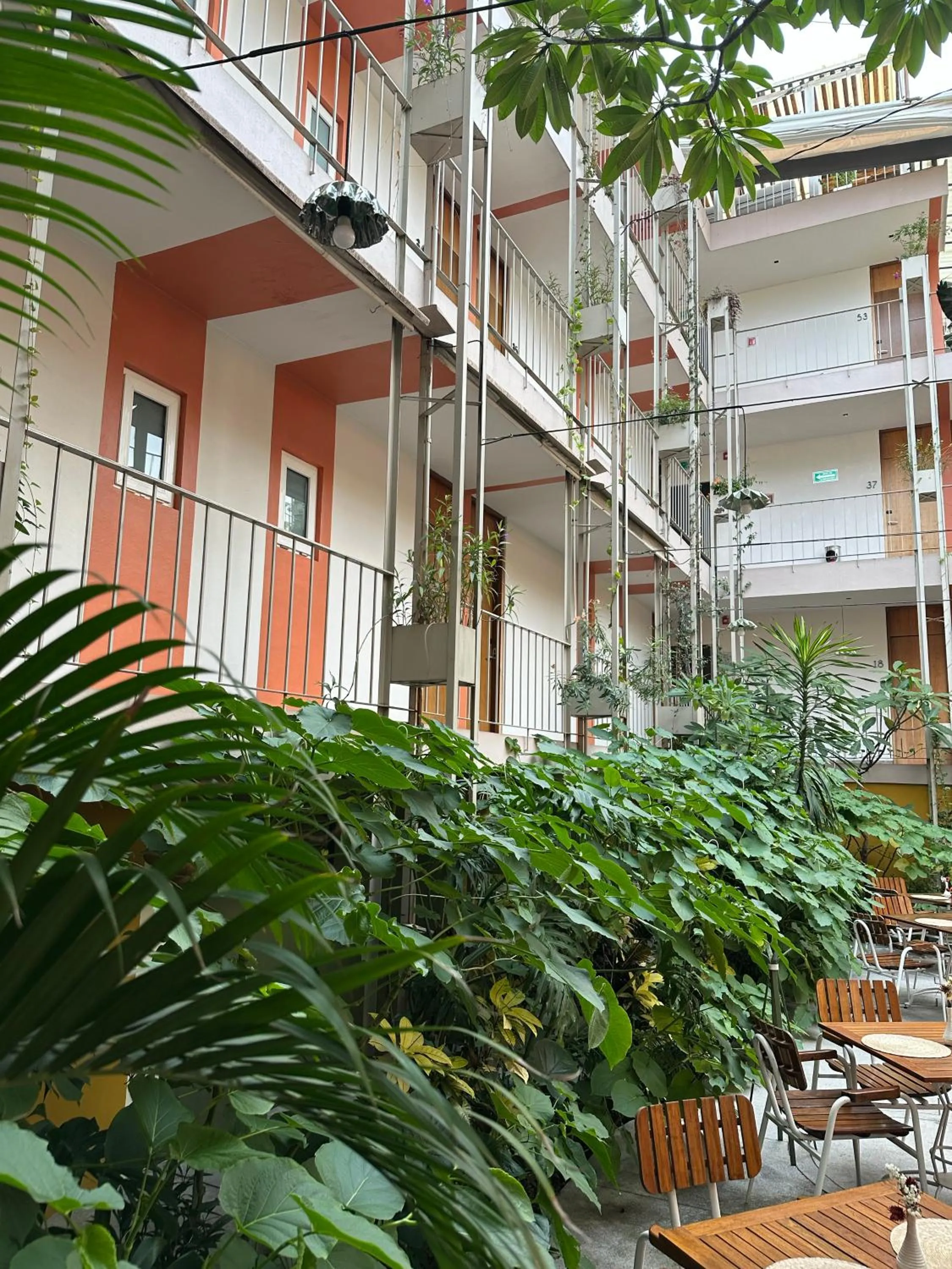 Flor de Mayo Hotel & Restaurant