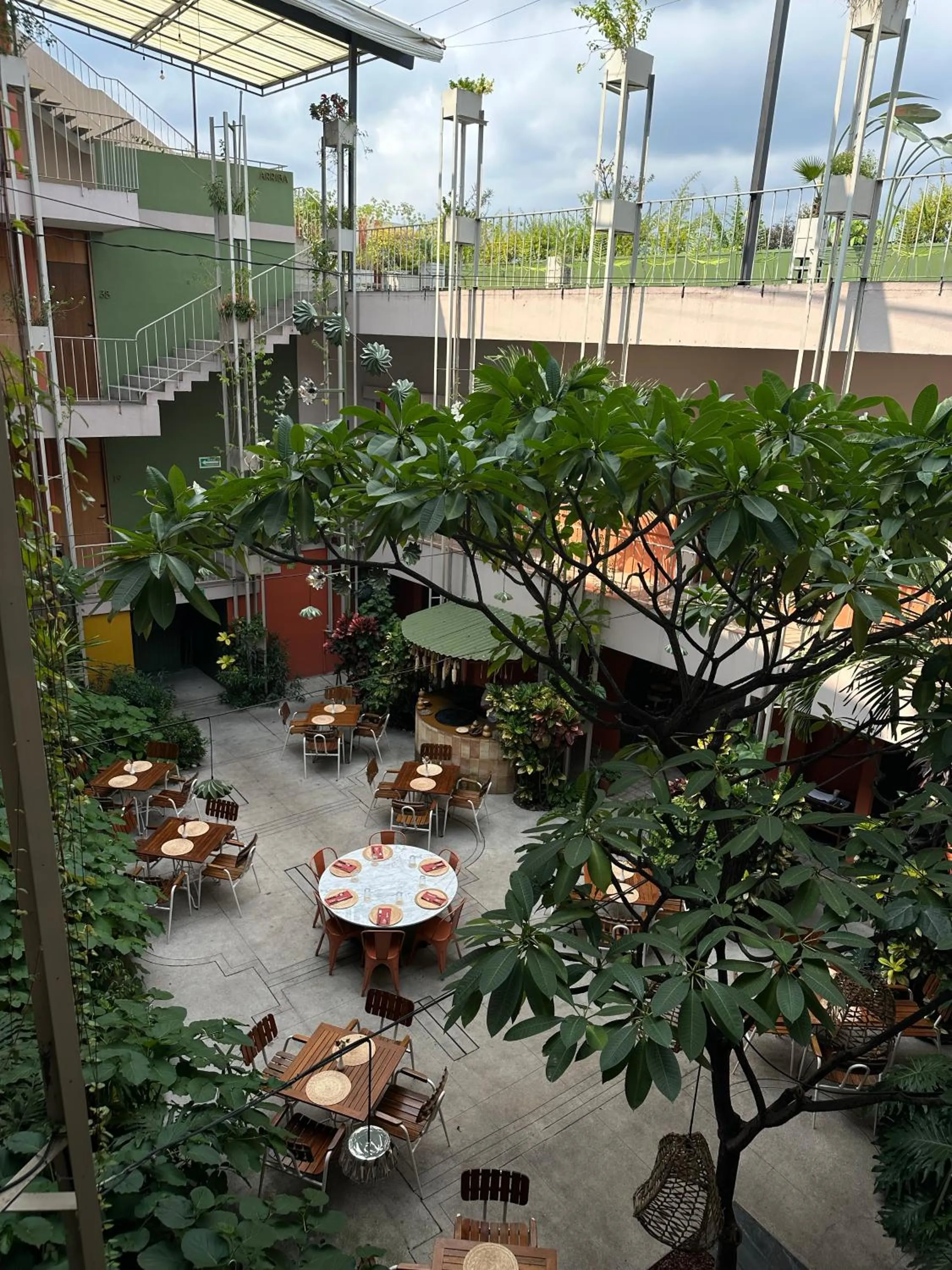 Flor de Mayo Hotel & Restaurant