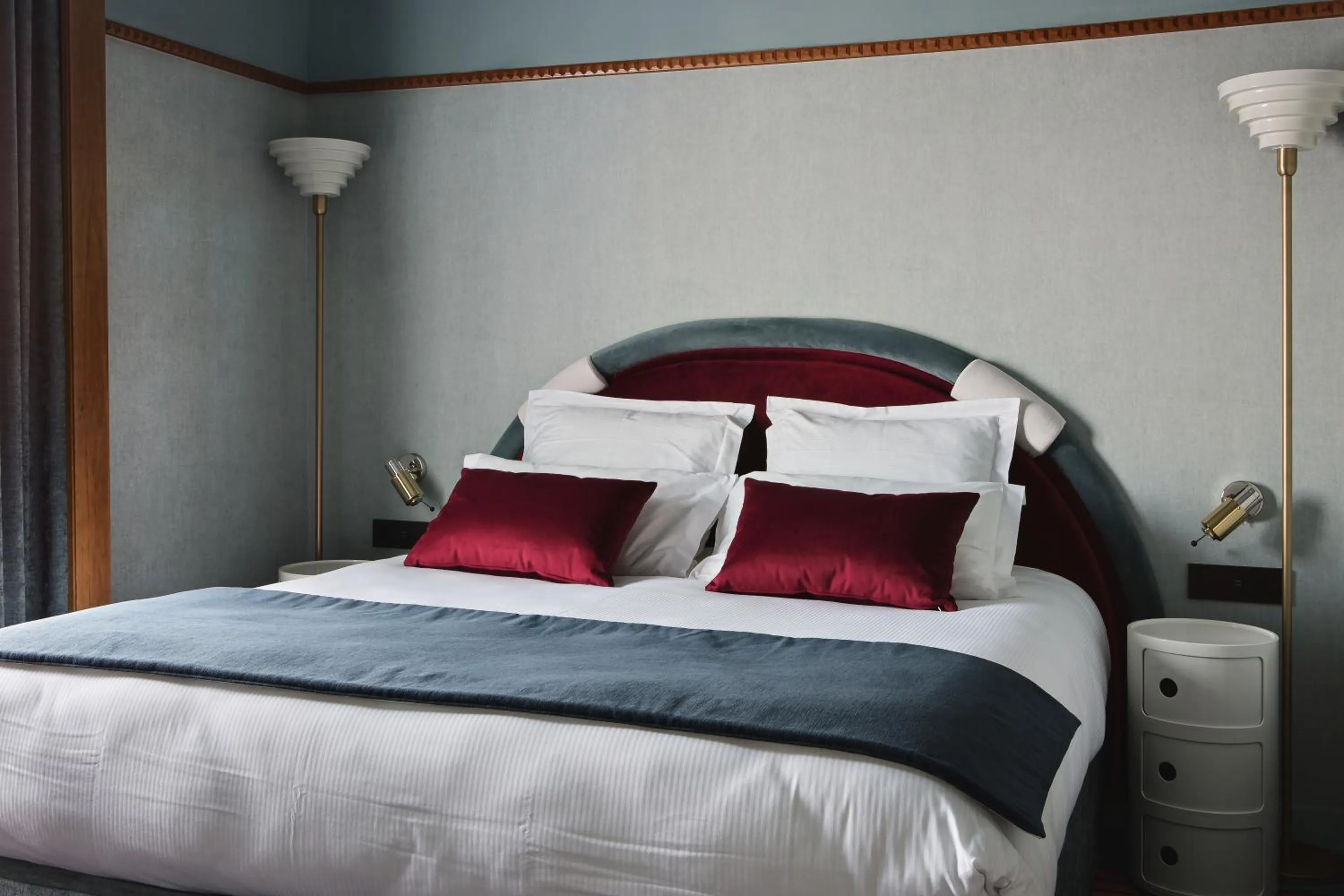 Bedroom, Bed in Hôtel Mercedes