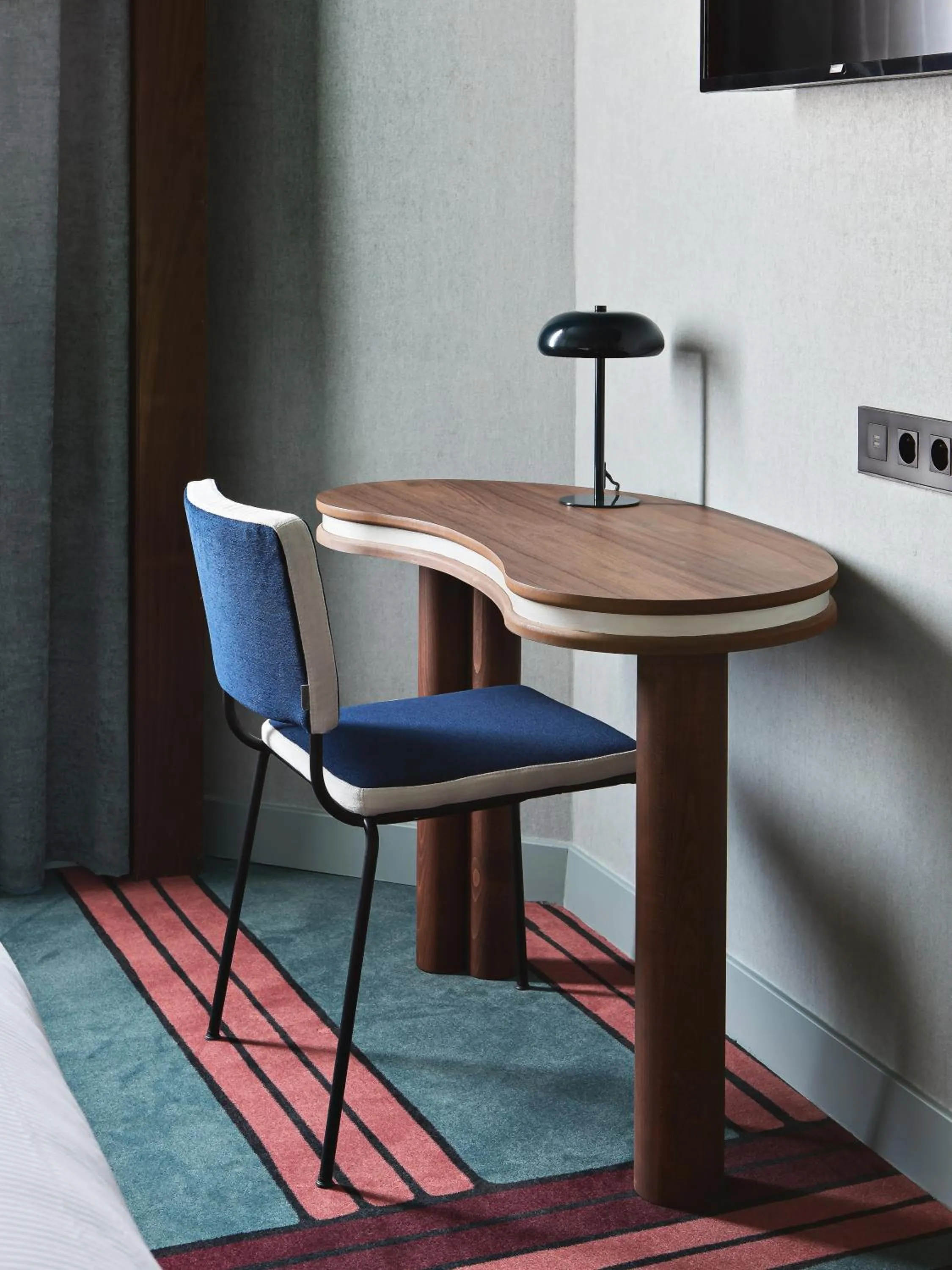 Bedroom in Hôtel Mercedes