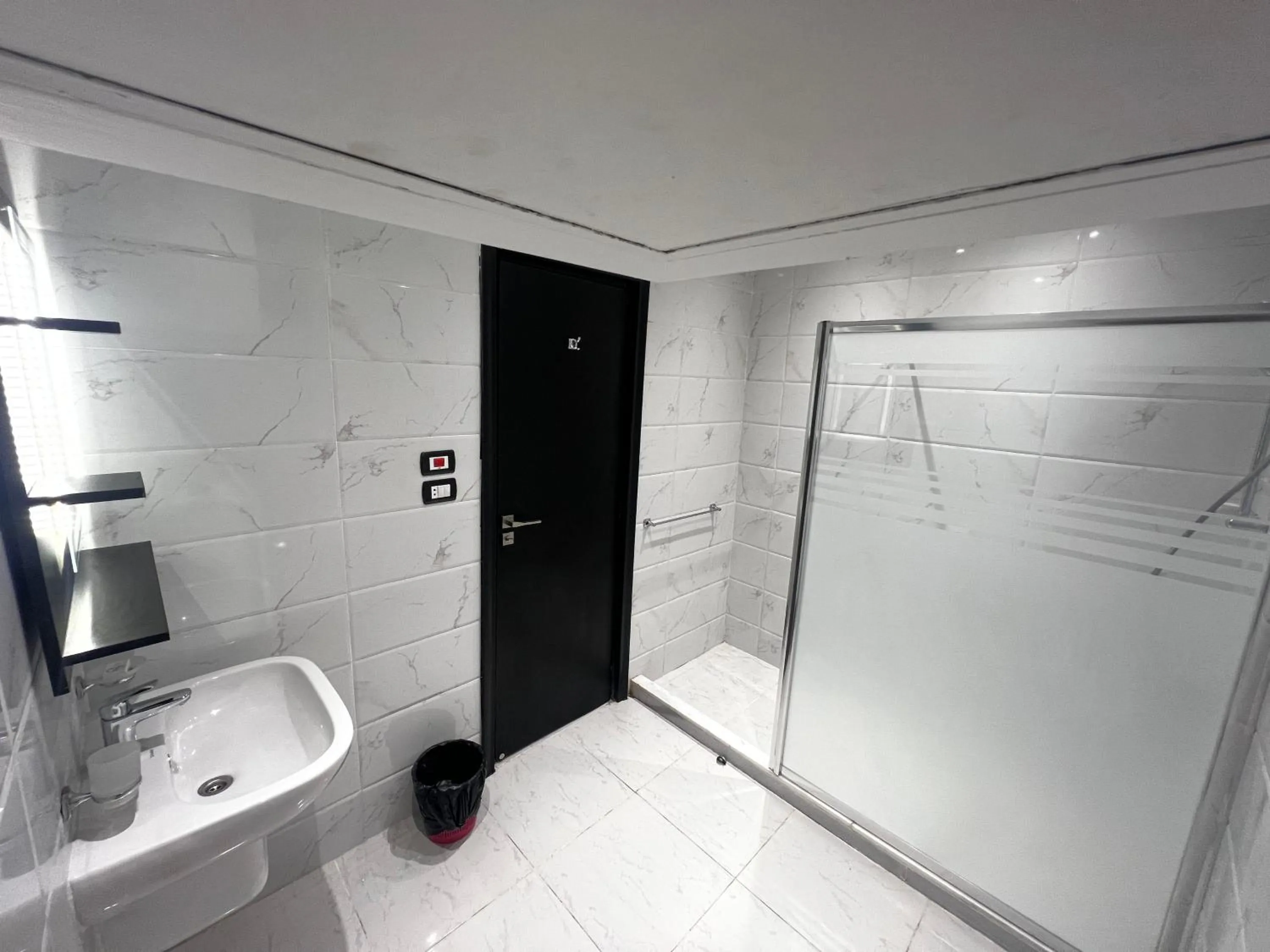 Shower in Helio Cairo Hotel