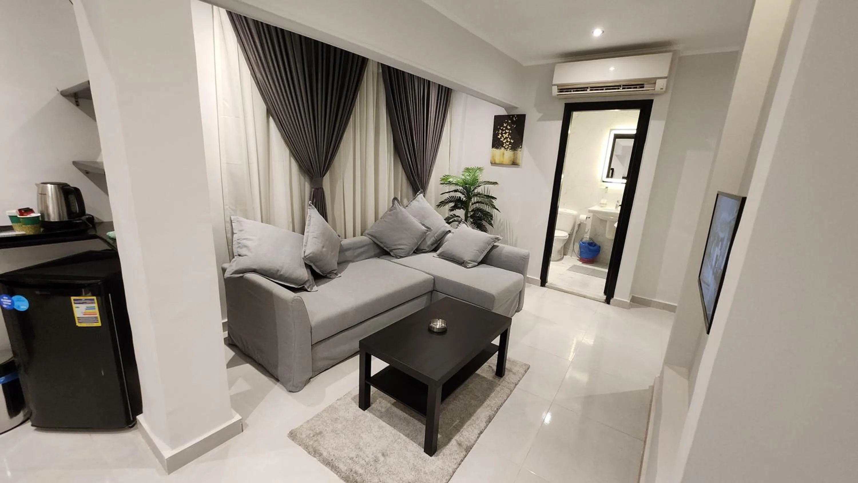 TV and multimedia in Helio Cairo Hotel