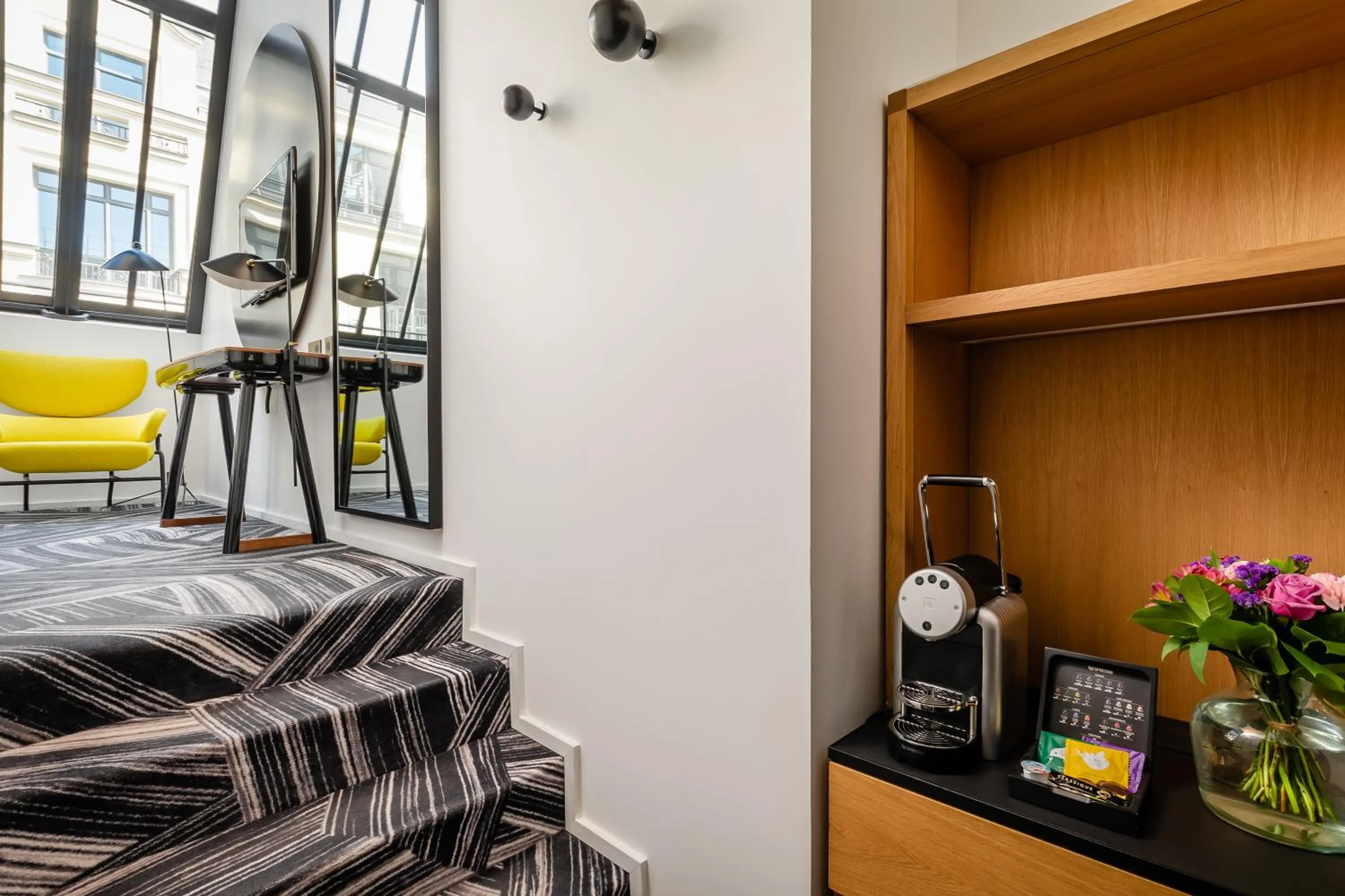 Coffee/tea facilities in Hôtel du Ministère