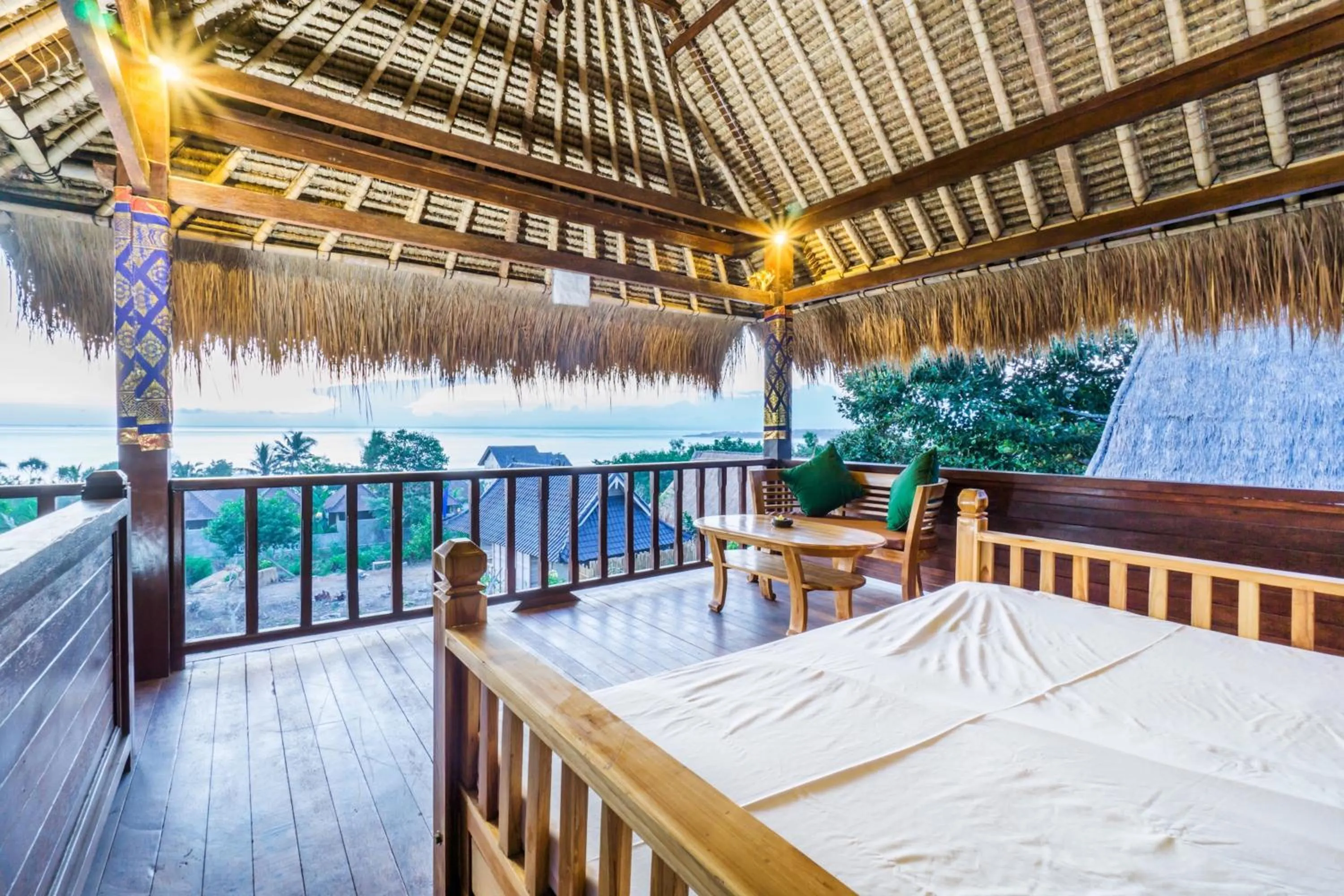 Patio, Bed in The Dafish Ceningan