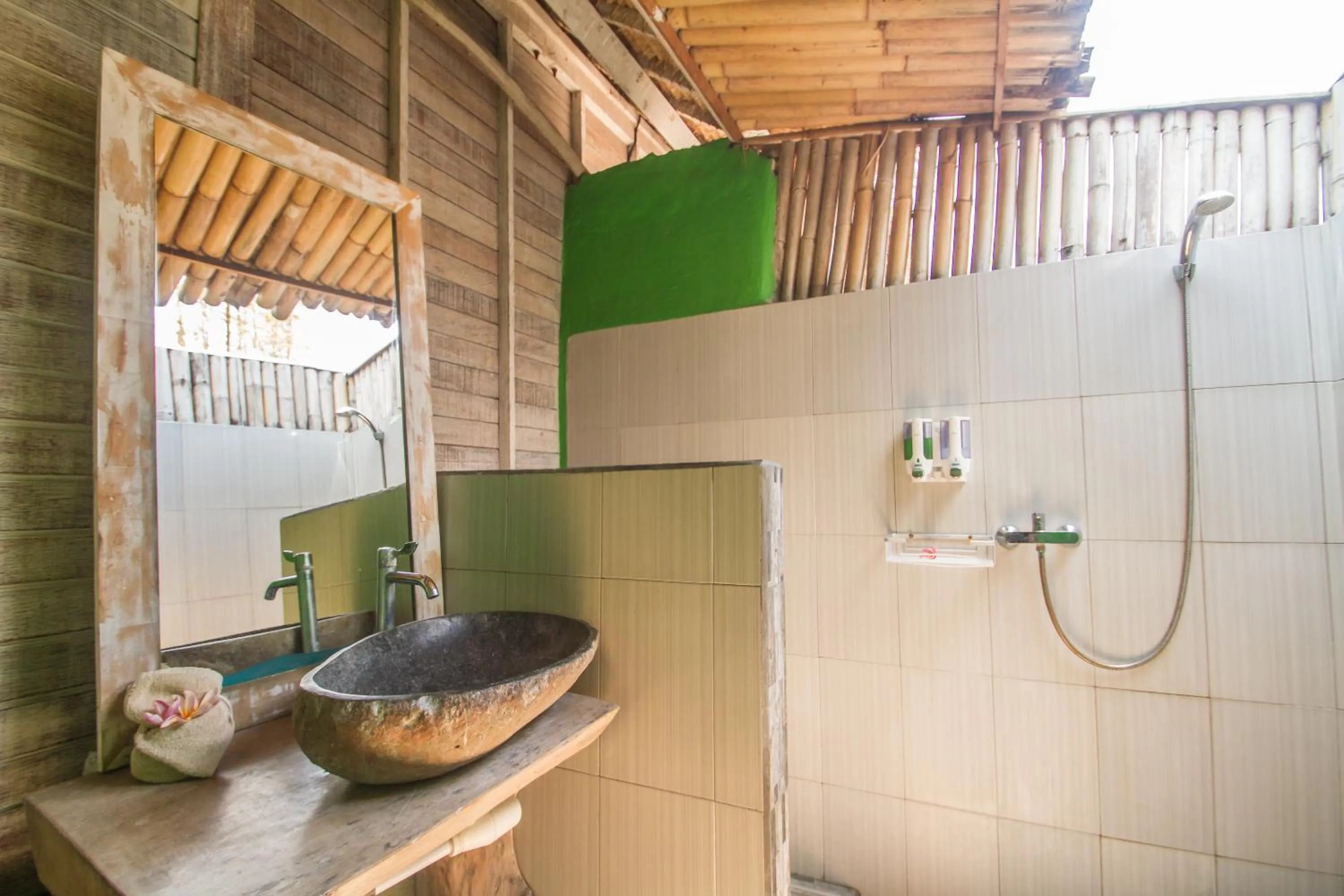 Bathroom in The Dafish Ceningan