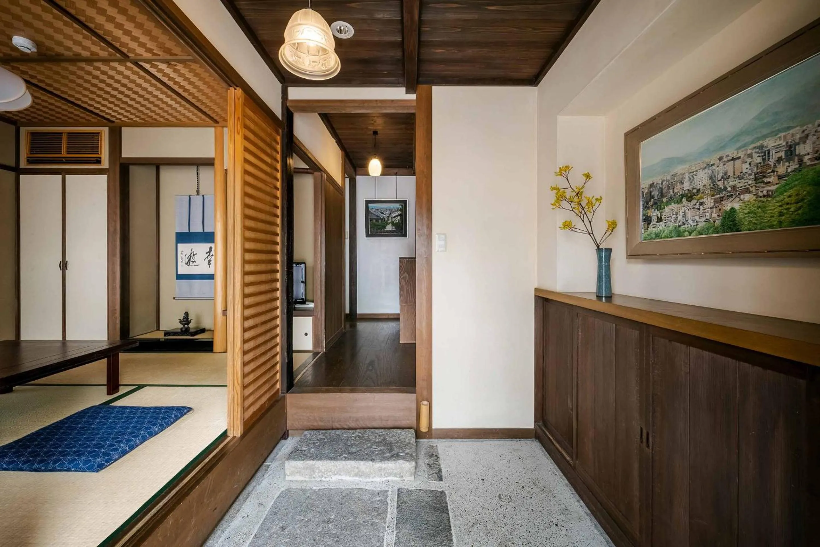 Photo of the whole room in Gion Koyu an Machiya House