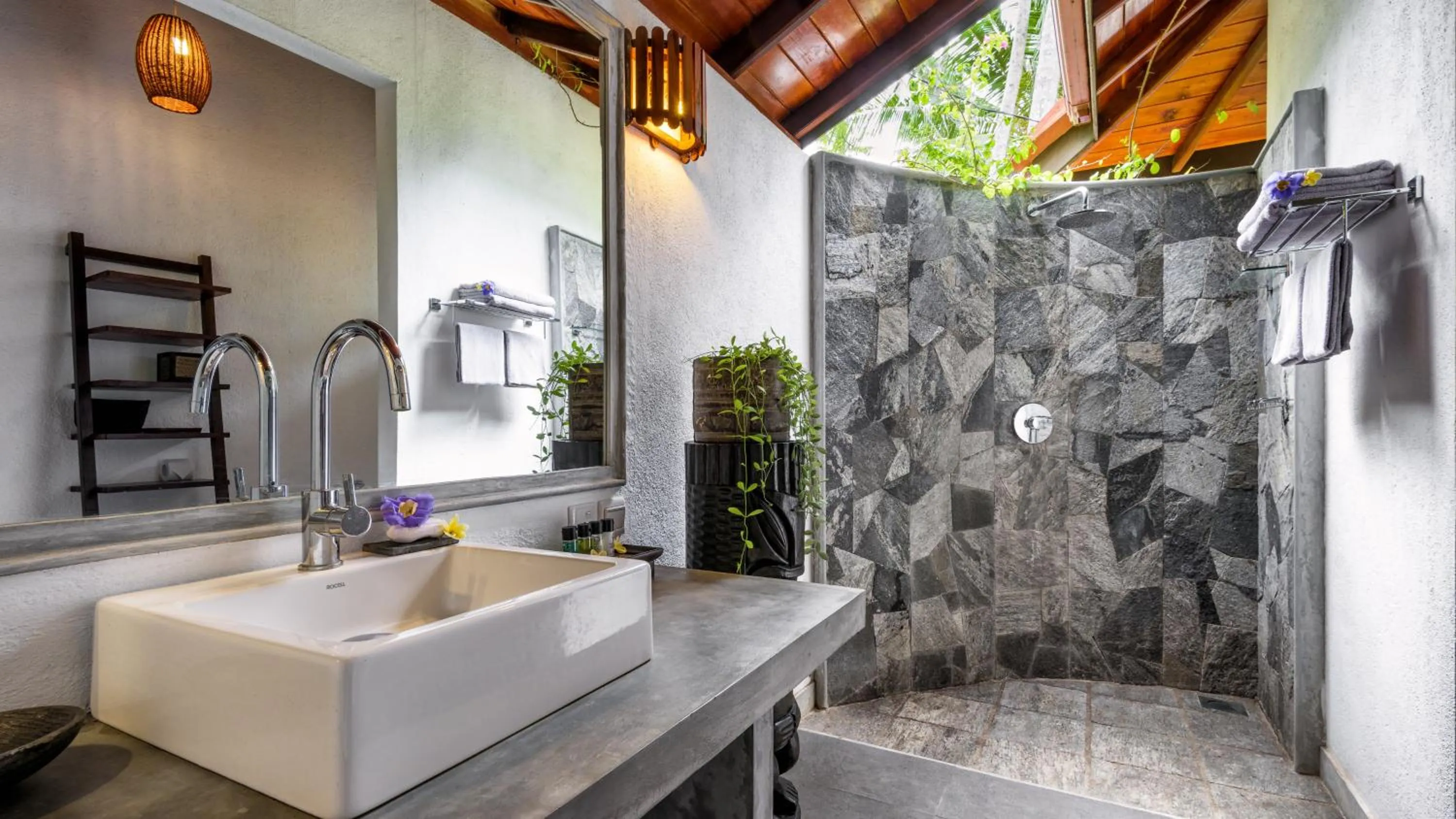 Shower in Good Karma