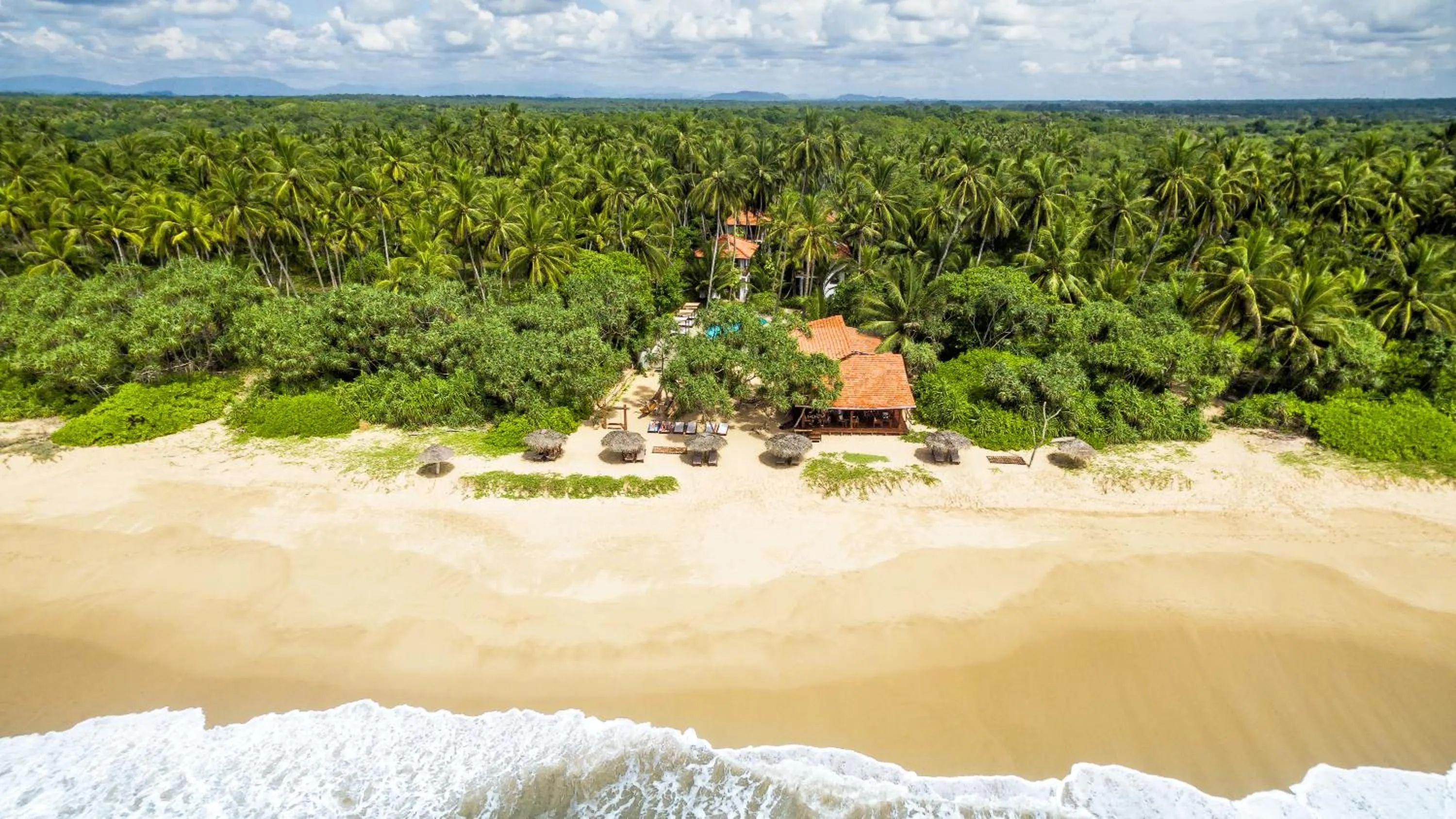 Facade/entrance in Good Karma