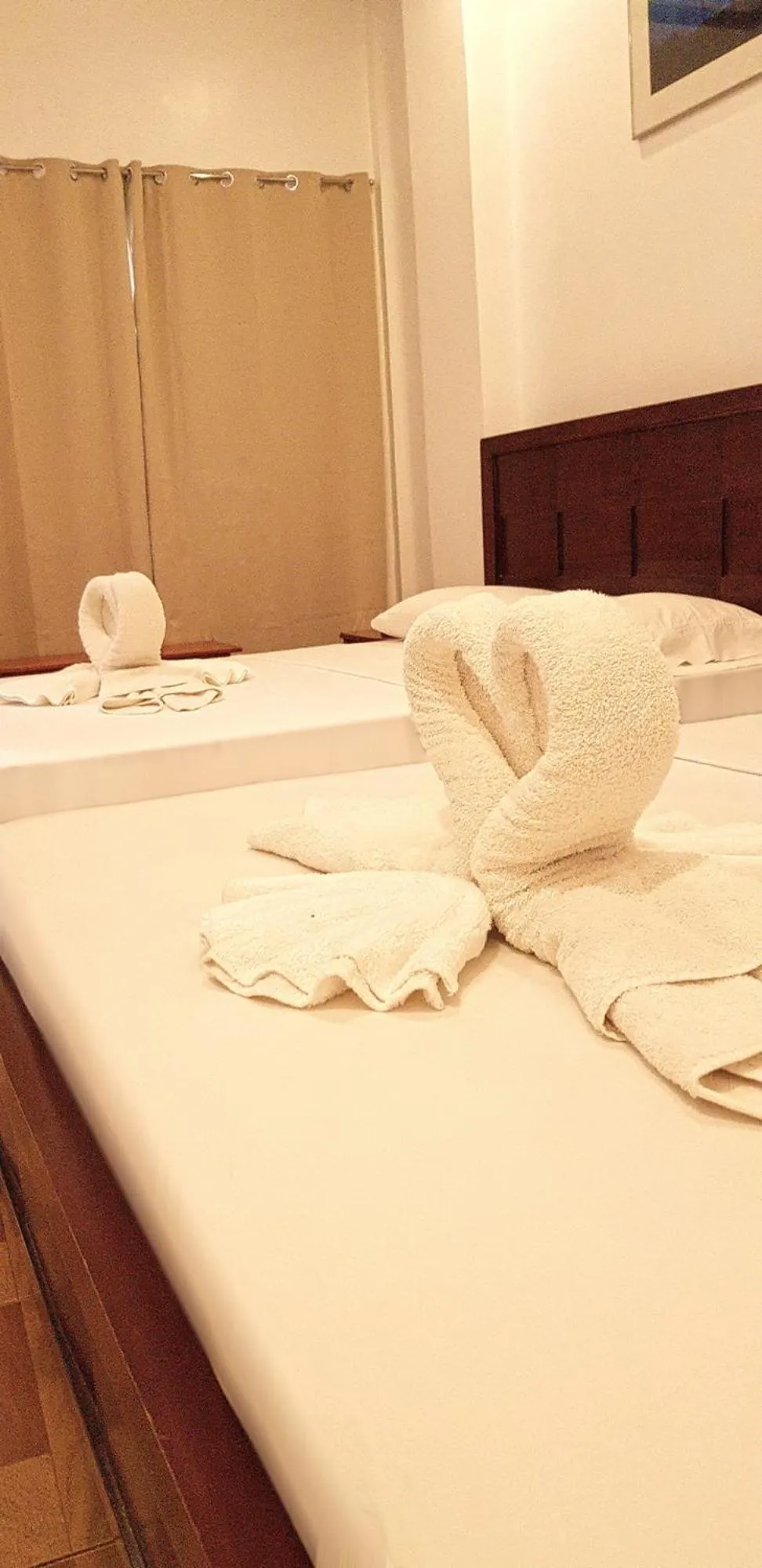 Bedroom, Bed in DiveGurus Boracay Beach Resort